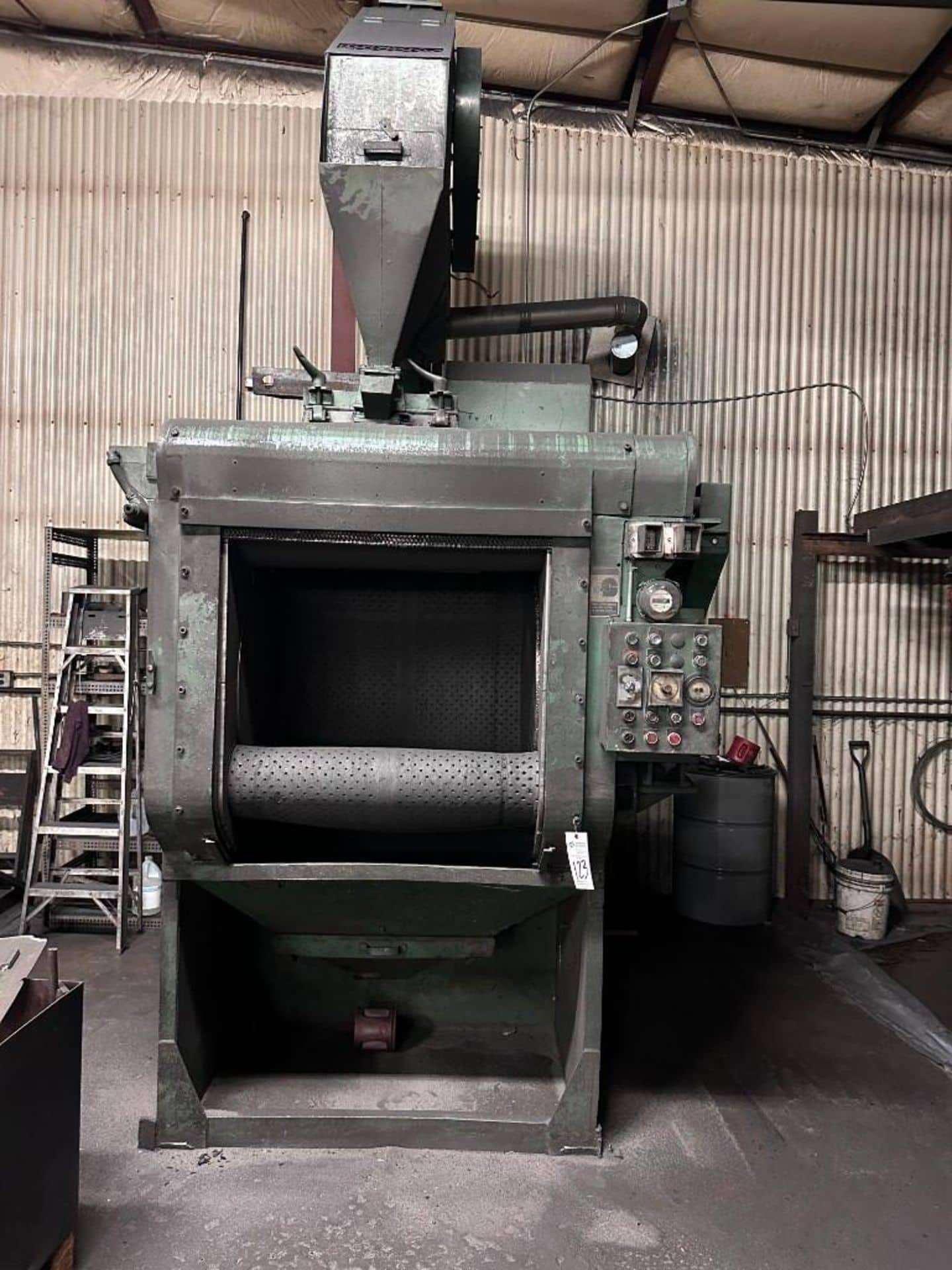 pangborn gn rotoblast barrel blast machine