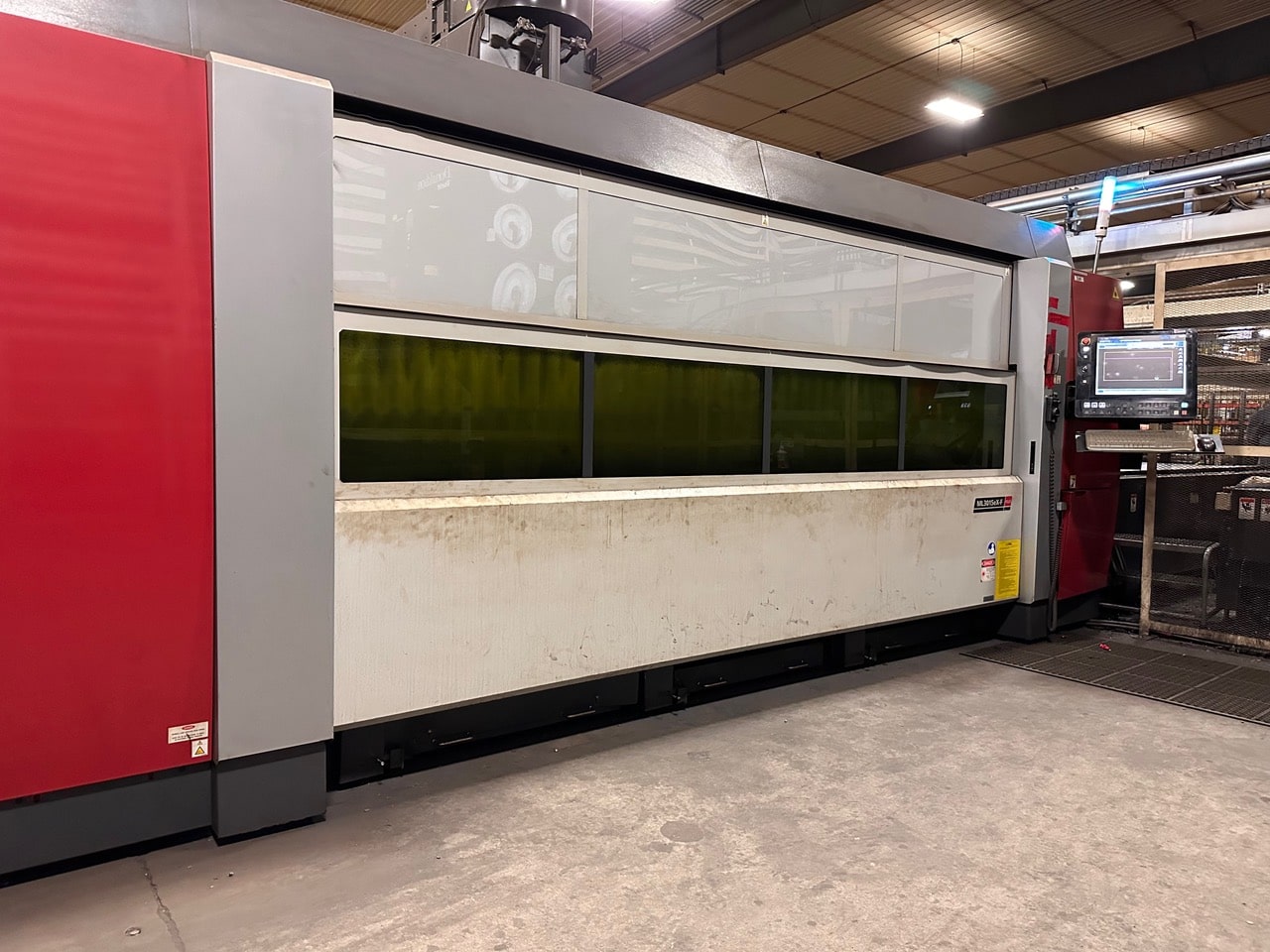 6,000 Watt Mitsubishi ML3015 EX-F60-D 6kw Fiber Laser, 2018 - 5' x 10' Tables
