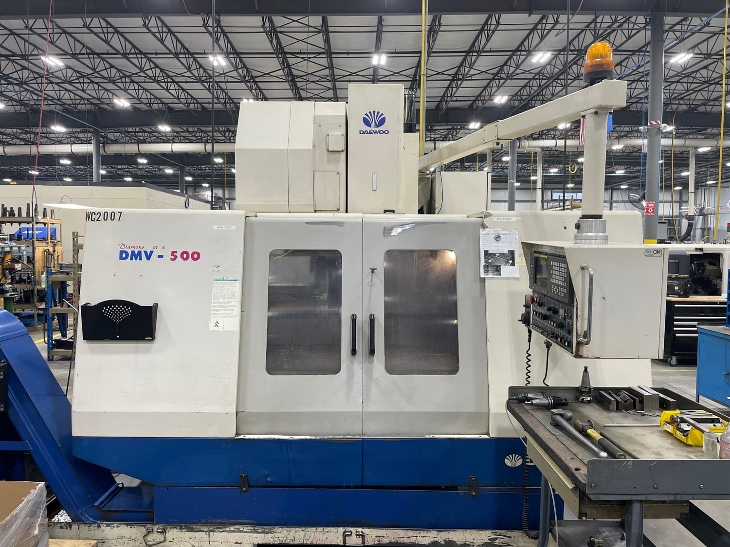Daewoo DMV 500 CNC VMC, 1999 - 4th Axis Wired and Ready