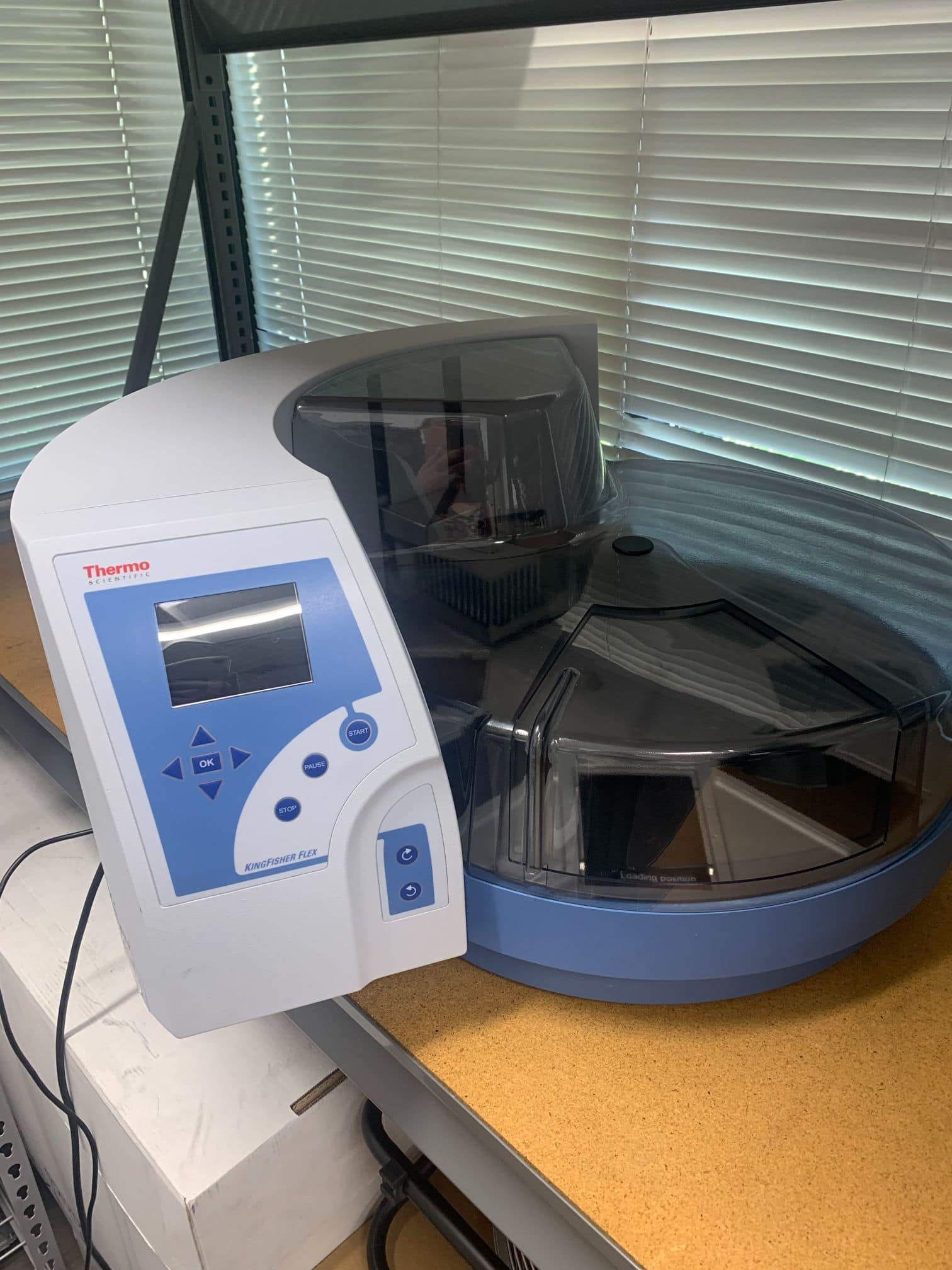 Thermo Scientific KingFisher Flex 5400630 DNA Purification/Extraction System, 2018 - 96 Deep Well Head (2) - Image 2