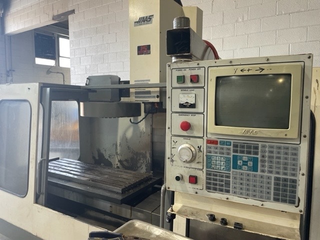 Haas VF-4 VMC, 1994 - Chip Auger, 4th Axis Drive - Image 2