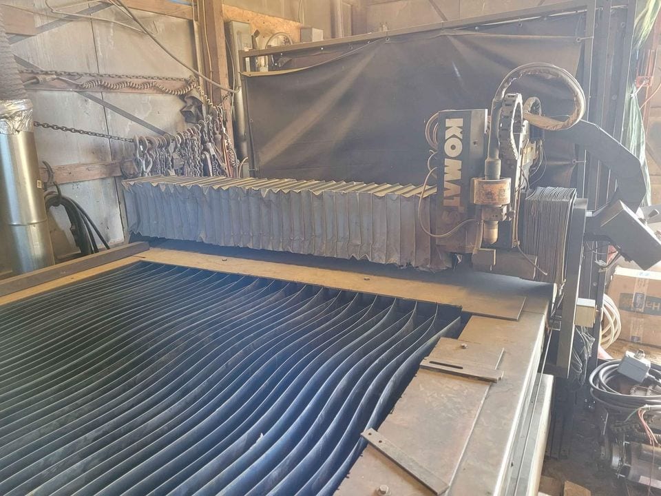 5'x10' Komatsu Rasor Plasma Table, 1997-120 amp Fineline power supply - Image 2