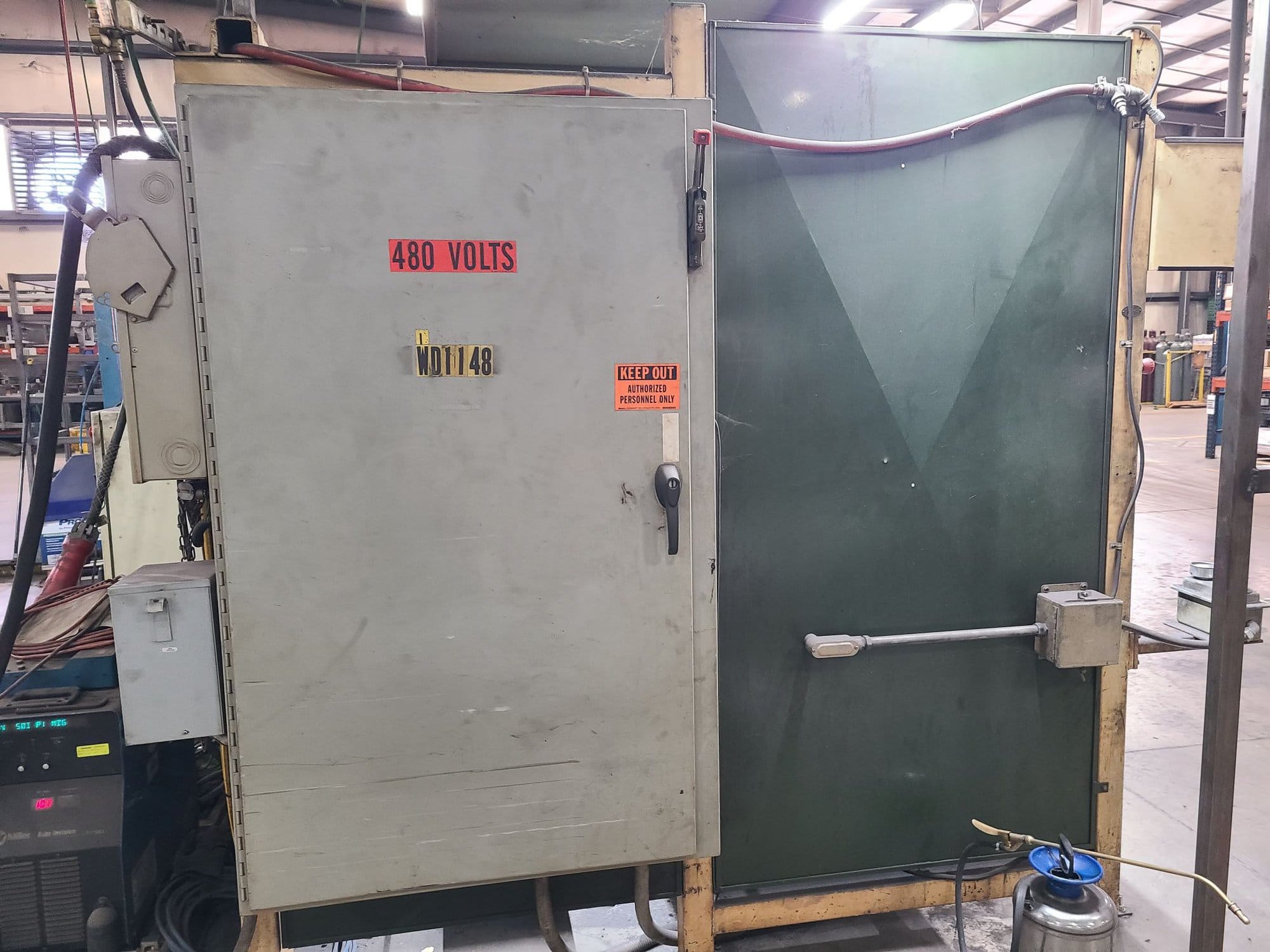 Kawasaki Welding Cell, 1995- 2 Sister CA901AL Weld Robots, 3 Robots in Total - Image 4
