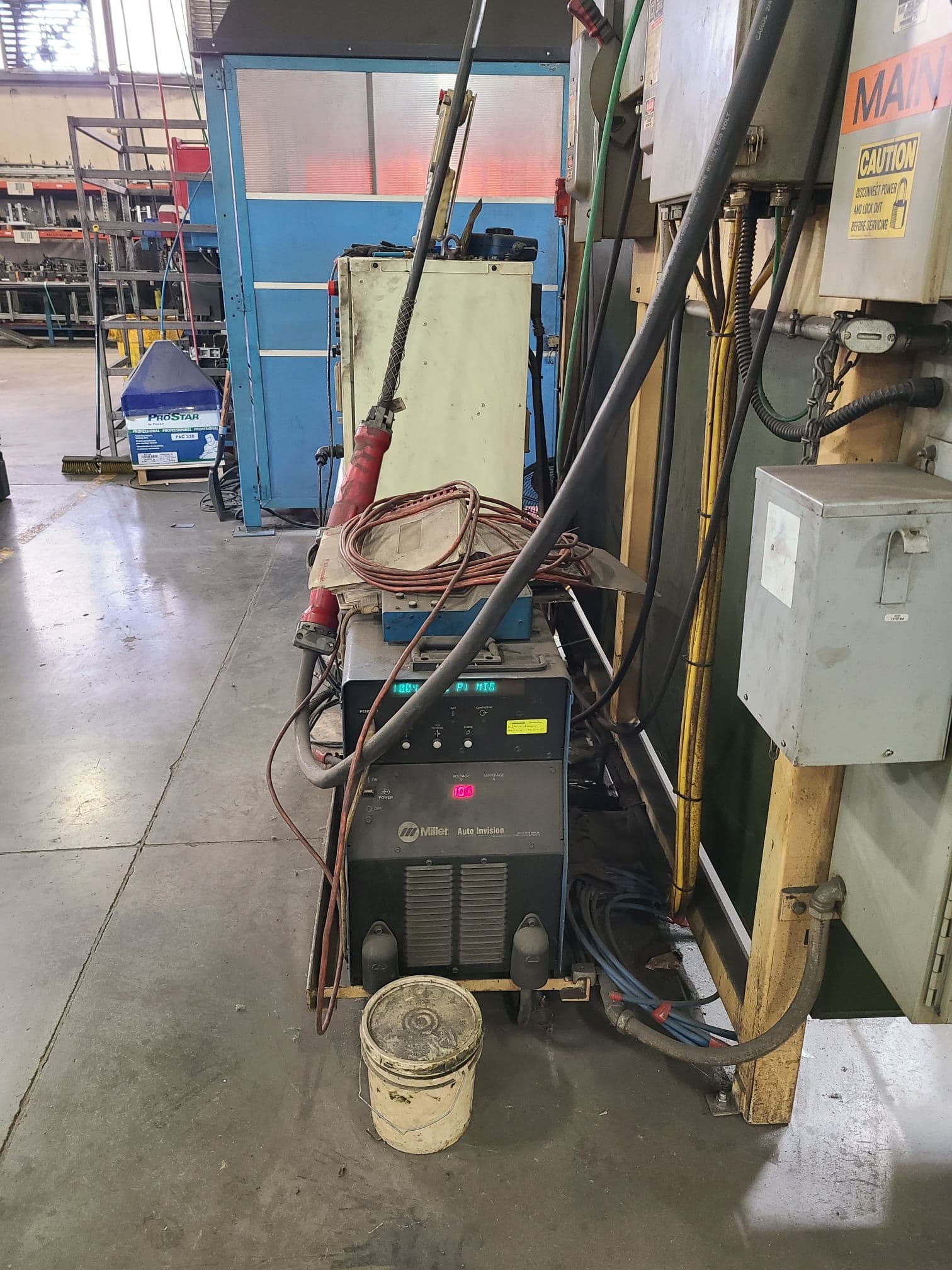 Kawasaki Welding Cell, 1995- 2 Sister CA901AL Weld Robots, 3 Robots in Total - Image 8