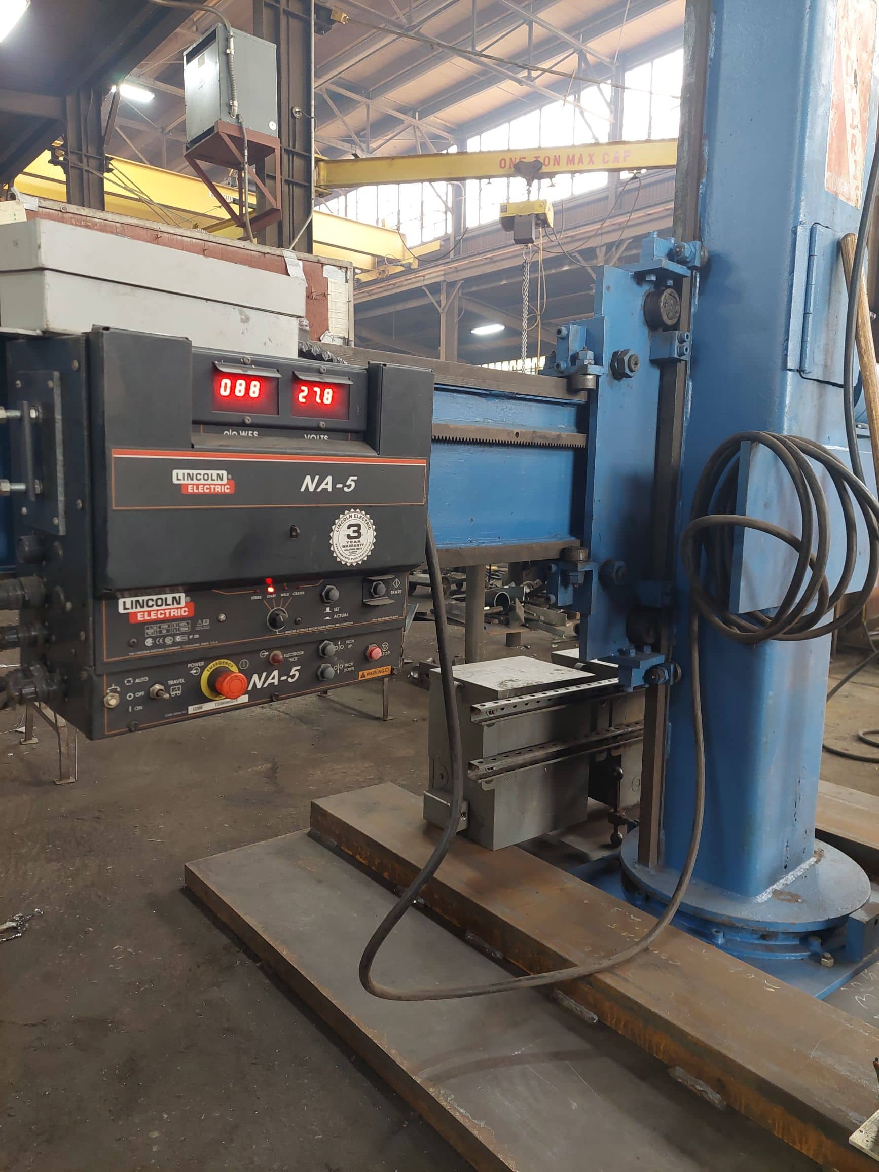 Lincoln Sub Arc Welding System- 12'x12' Pandjiris Manipulator, Lincoln NA-5 Control Box, Lincoln DC600 Power Source, Lincoln Wire Drive System. - Image 2