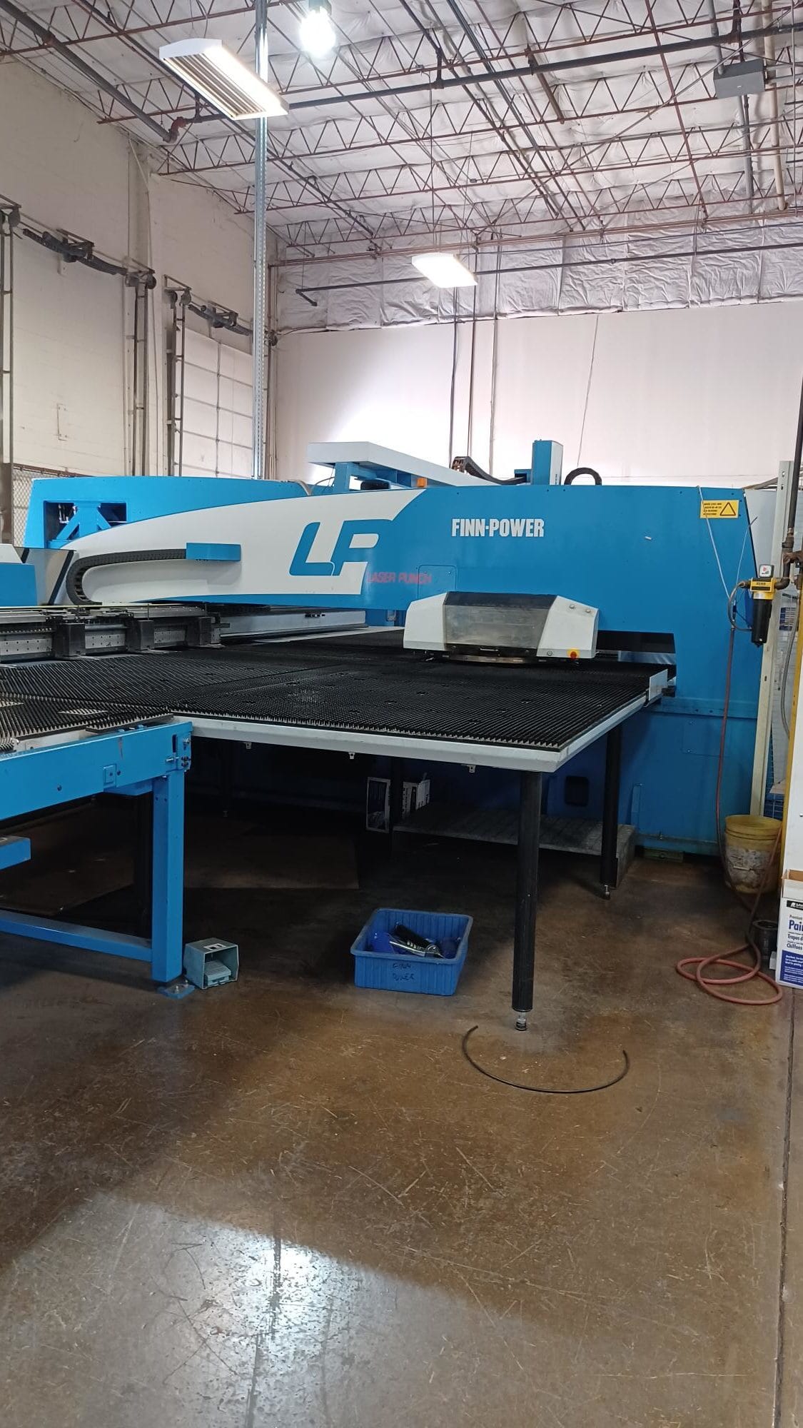 3000 Watt Finn-Power LP6 CO2 Laser/Punch Combo, 2010 - w/ load/unload - Image 2