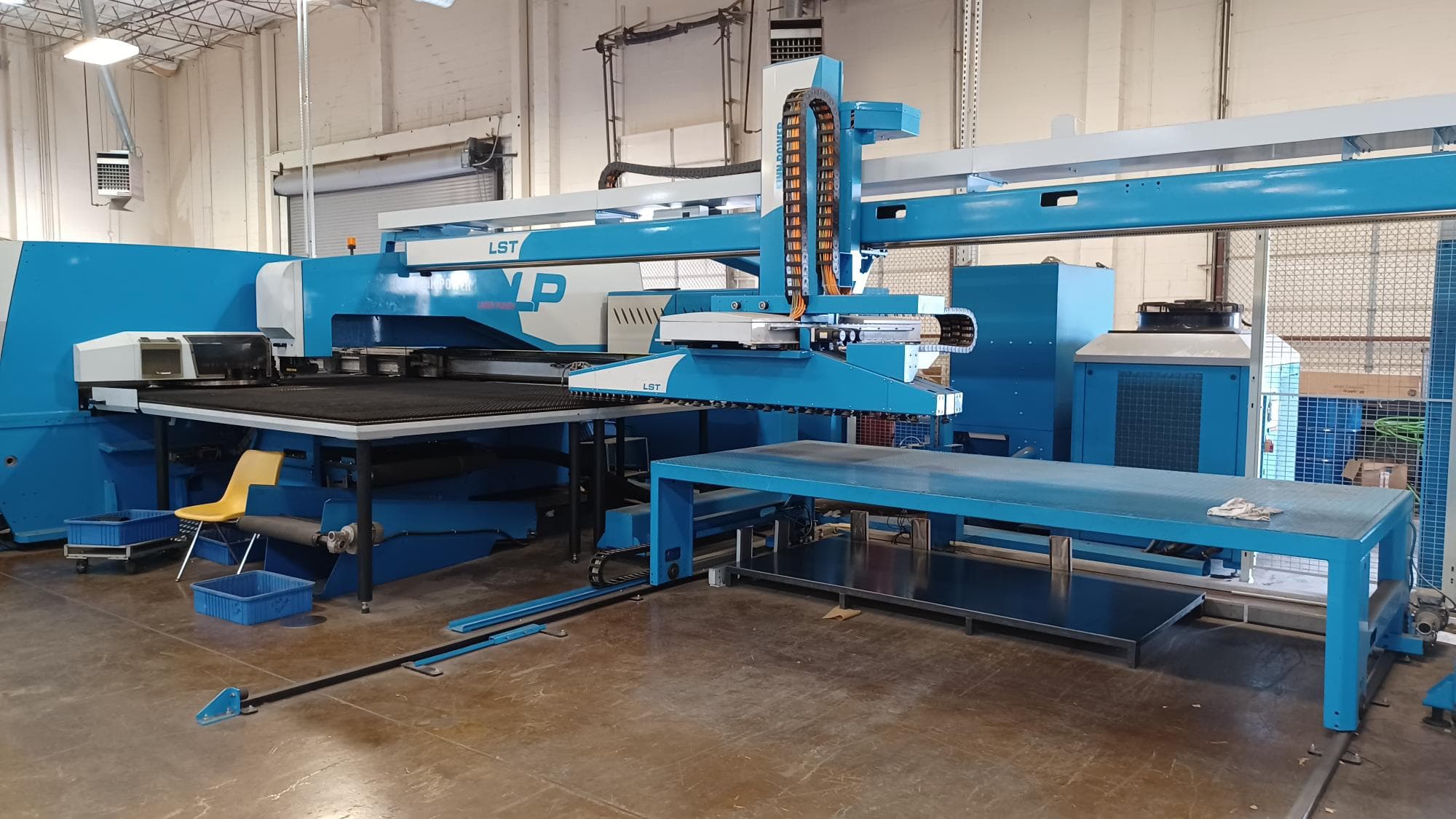 3000 Watt Finn-Power LP6 CO2 Laser/Punch Combo, 2010 - w/ load/unload