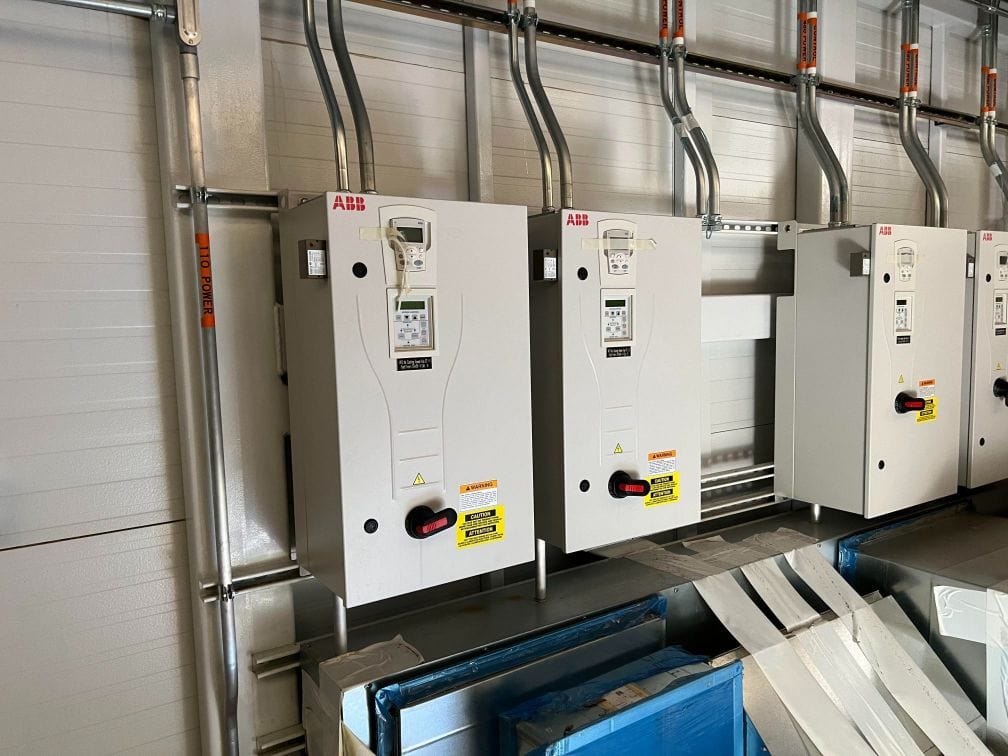 1000 Ton Trane CVHF485 Modular Chiller System, 2016 - Never been used! - Image 26