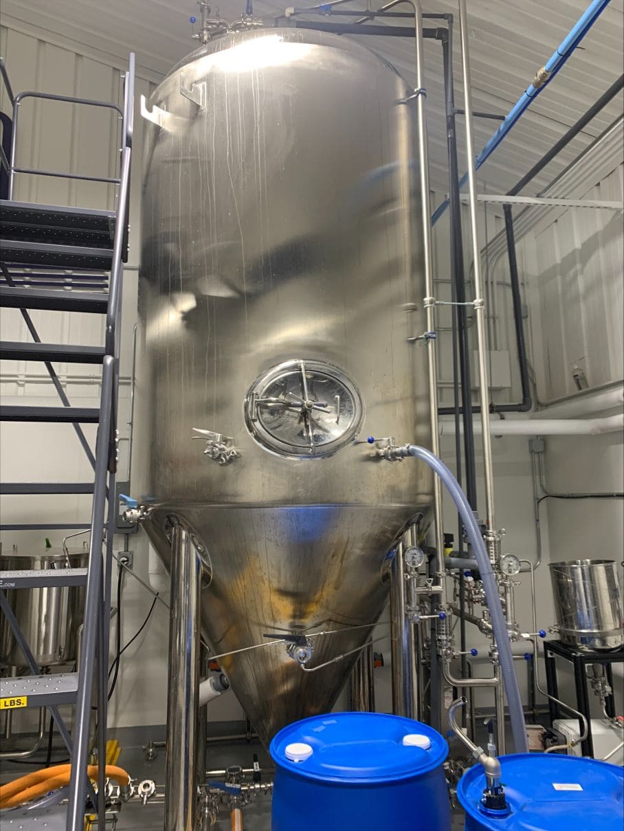 Alpha BC II Canning Line, 2021 - 40 BBL Tank, Many Accessories, Great Condition! - Image 4