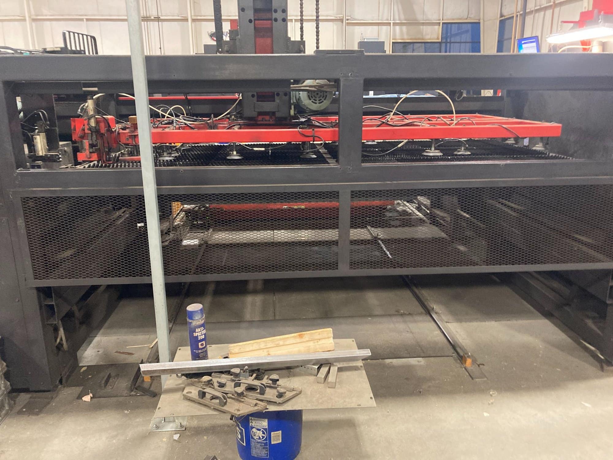 33 Ton Amada VIPROS 358 King II CNC Turret Punch, 1999 - Load/Unload, Chiller, Tool Sharpener - Image 5