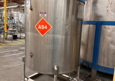 600 gallon stainless steel mixing- tank with prop agitation
