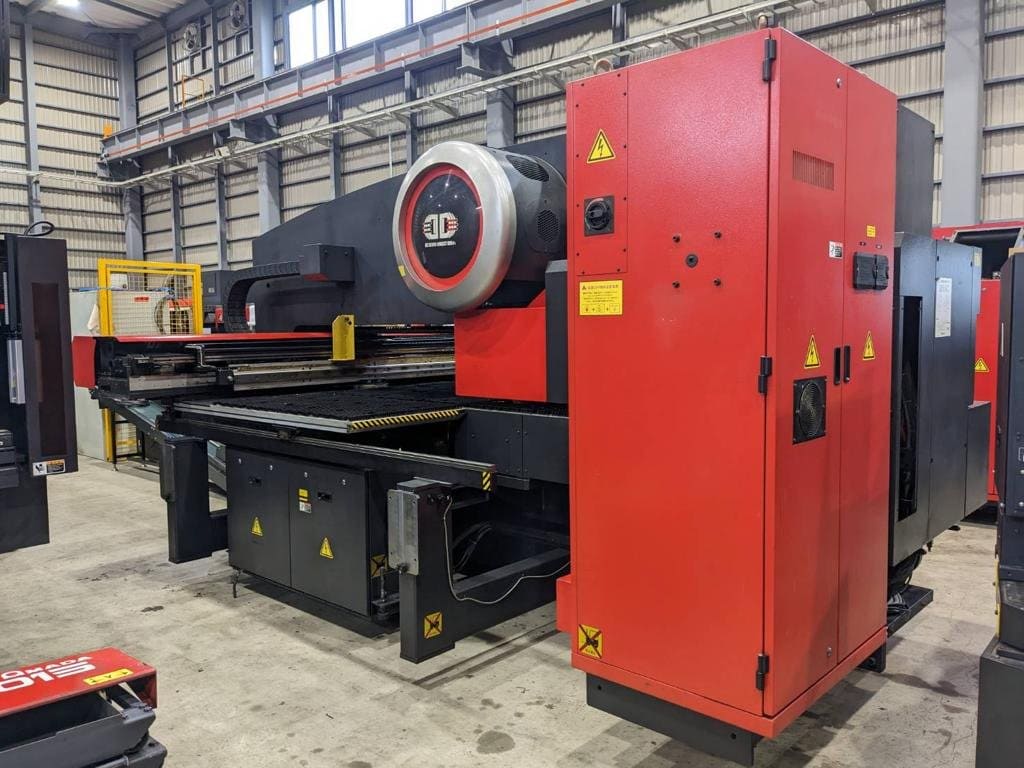 22 Ton Amada EM2510-NT Turret Punch Press - 2004, 50" x 100" Table, 58 Station 2 Auto Index - Image 3