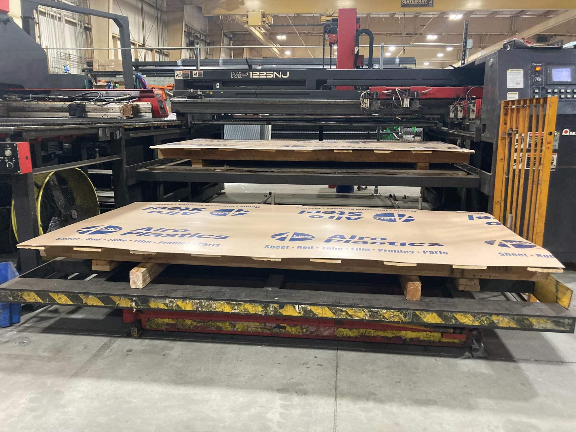 33 Ton Amada VIPROS 358 King II CNC Turret Punch, 1999 - Load/Unload, Chiller, Tool Sharpener - Image 6