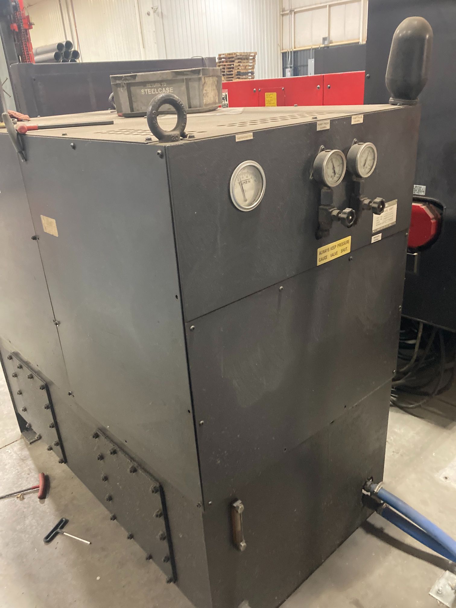 33 Ton Amada VIPROS 358 King II CNC Turret Punch, 1999 - Load/Unload, Chiller, Tool Sharpener - Image 9