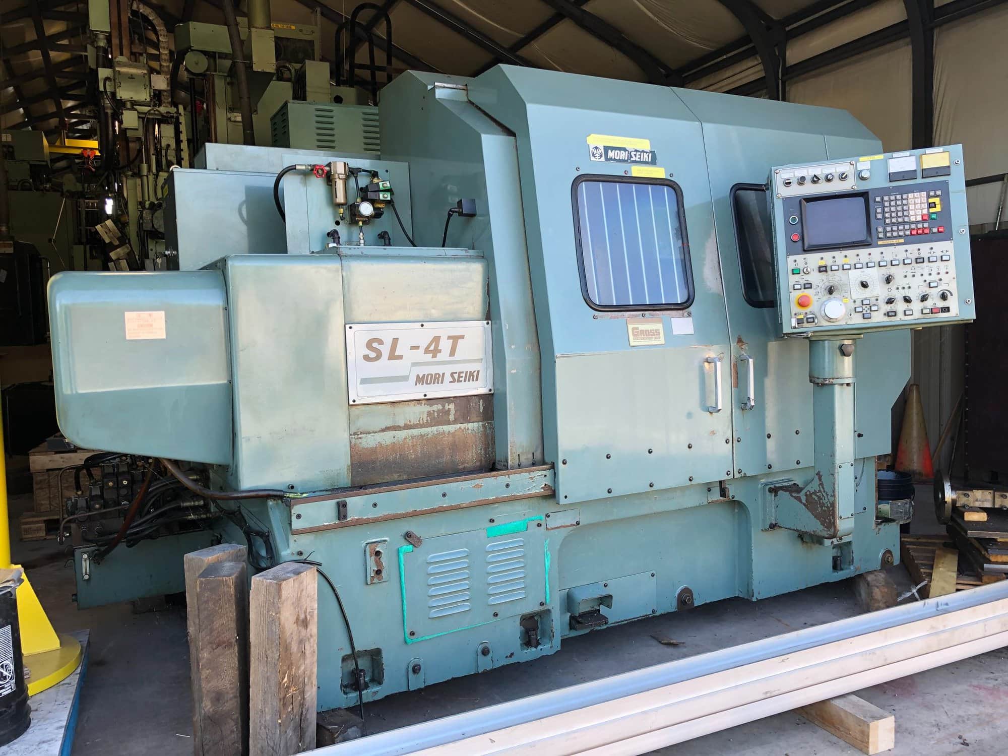 Mori Seiki SL-4T Lathe, 1990 - Live Tooling, Fanuc 6T Control, Chip Conveyor, Tooling