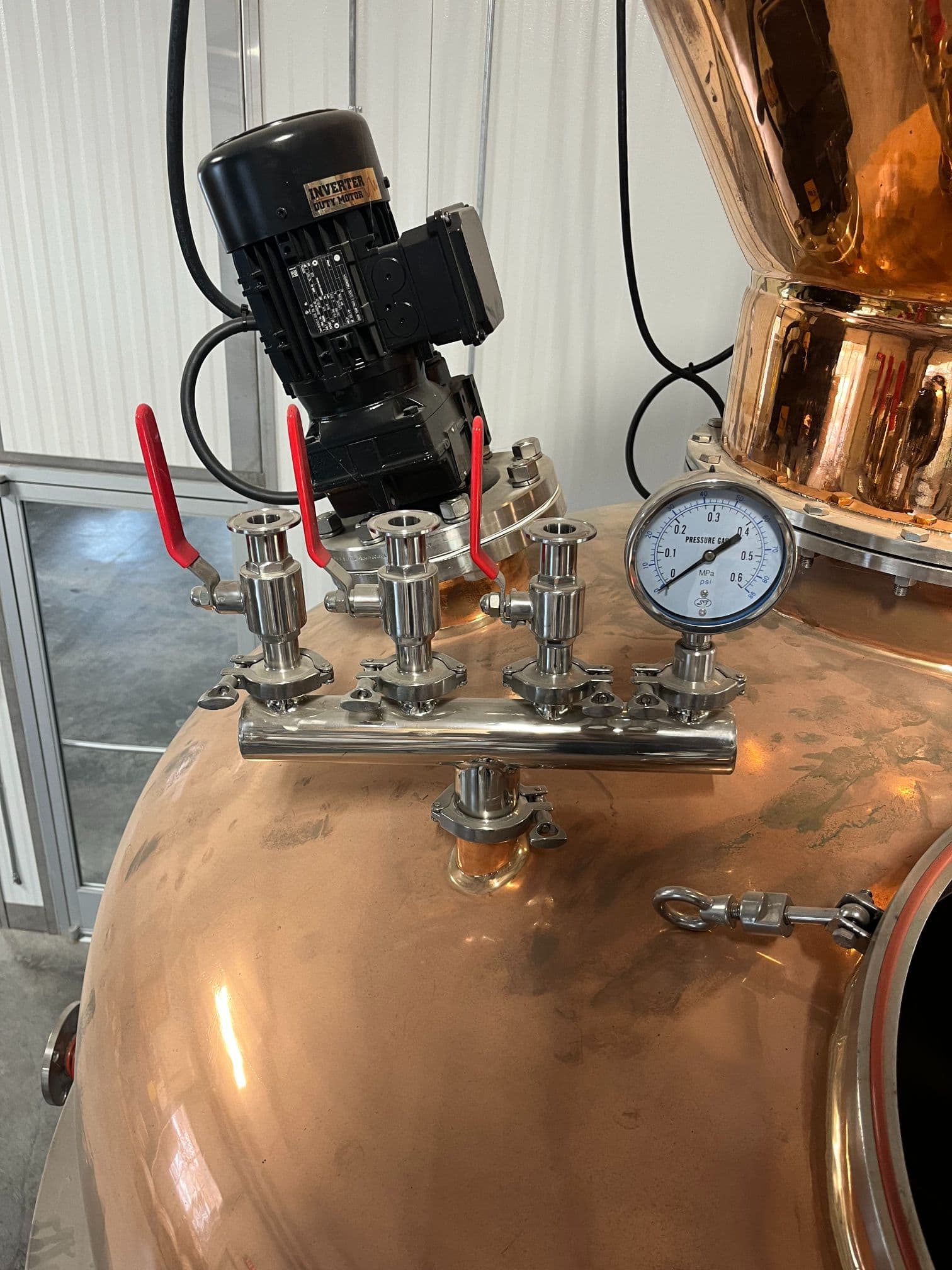 Artisan Still Design Series 2 1200 Pot (5000L) Still, 2018 - Copper Alembic Dome, Integrated Condenser, Agitated, Full CIP - Image 4