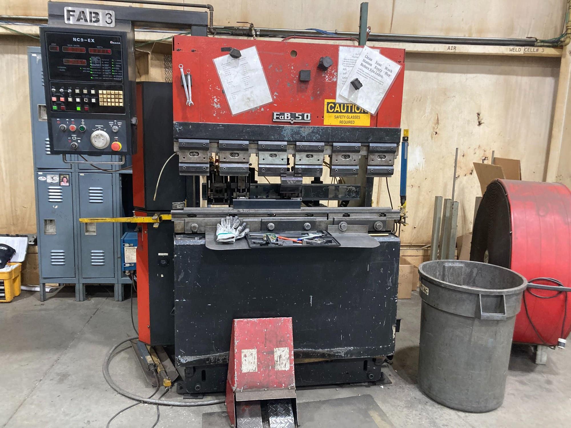 50 Ton x 4' Amada FBD-5012E Press Brake, 1986 - Backgauge