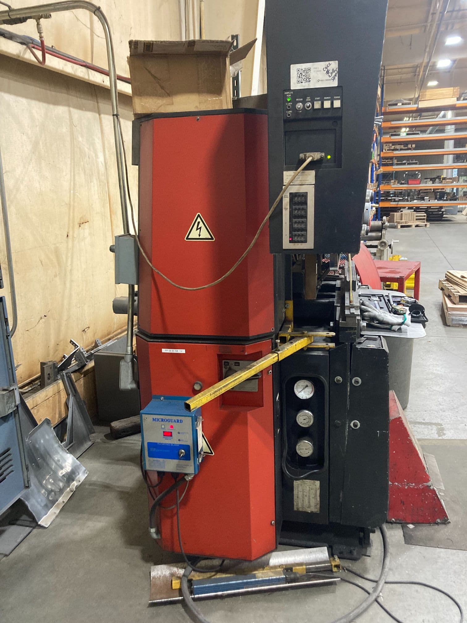 50 Ton x 4' Amada FBD-5012E Press Brake, 1986 - Backgauge - Image 2