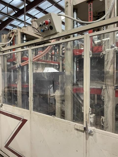 Zed Industries SC Inline Thermoforming Machine, 2006 - Image 4