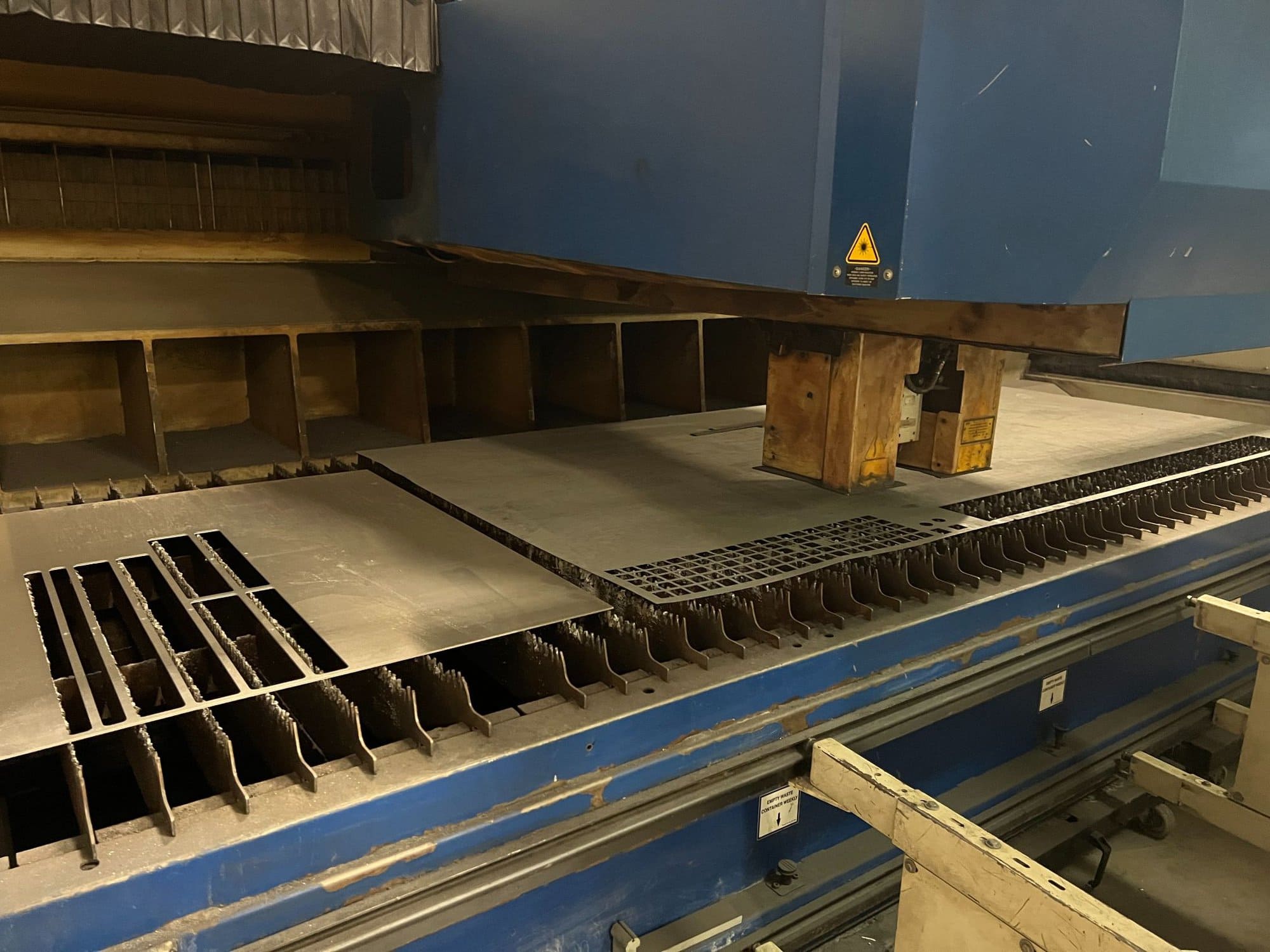 5'x10' 2000 Watt Trumpf Trumatic L 2510 CO2 Laser, 2004 - Image 3