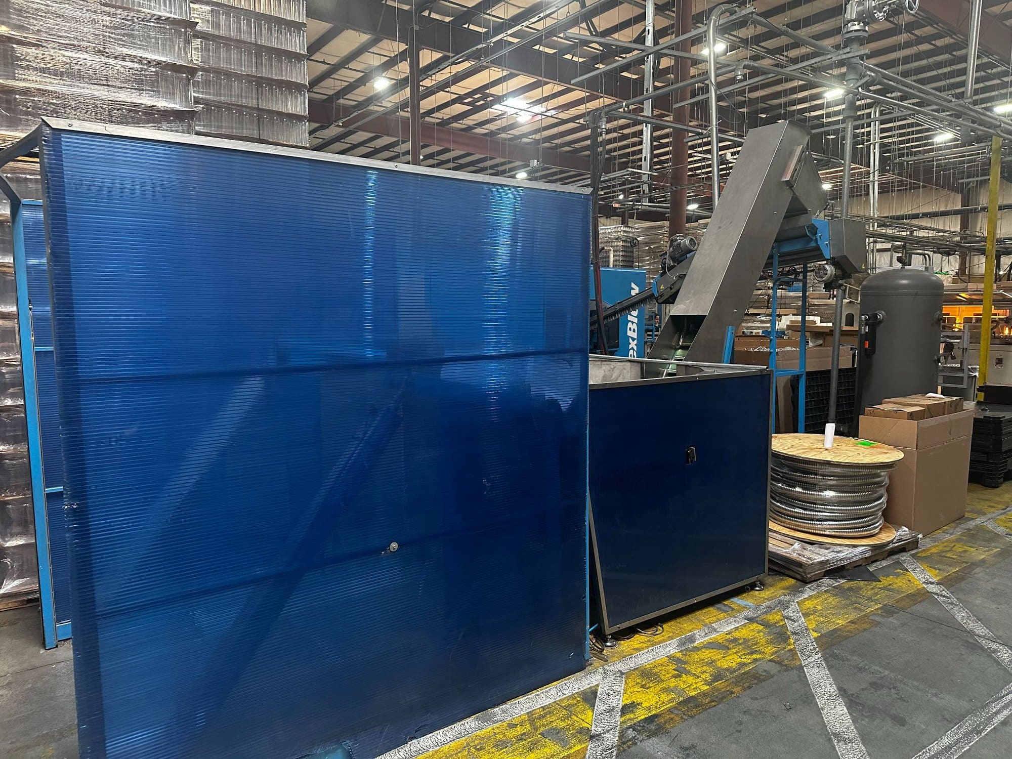 FlexBlow FB2-3 Stretch Blow Molding Machine - Image 4