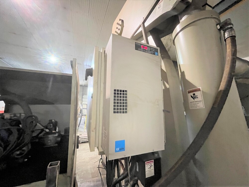 600 Ton x 16' Accurpress 760016 CNC Press Brake, 2010 - Flush Floor, Variable Lower Die, Tooling Included - Image 6
