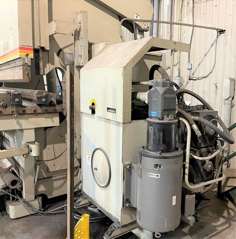 600 Ton x 16' Accurpress 760016 CNC Press Brake, 2010 - Flush Floor, Variable Lower Die, Tooling Included - Image 7