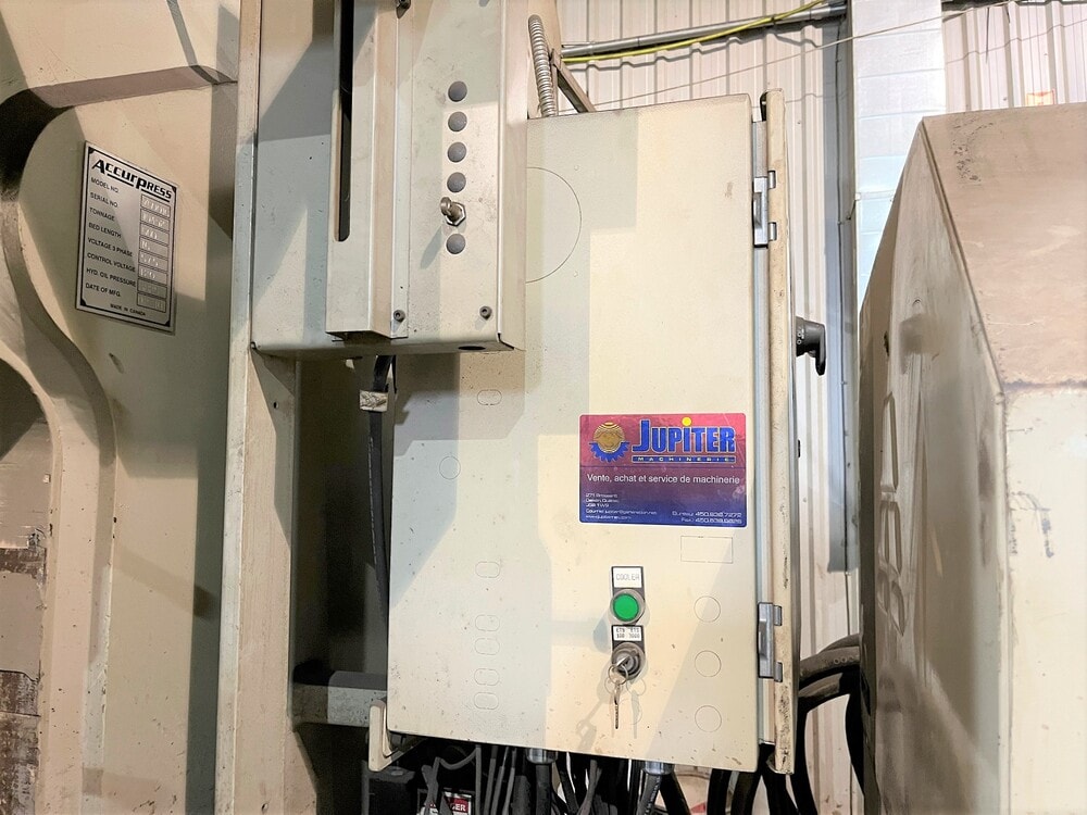 600 Ton x 16' Accurpress 760016 CNC Press Brake, 2010 - Flush Floor, Variable Lower Die, Tooling Included - Image 14
