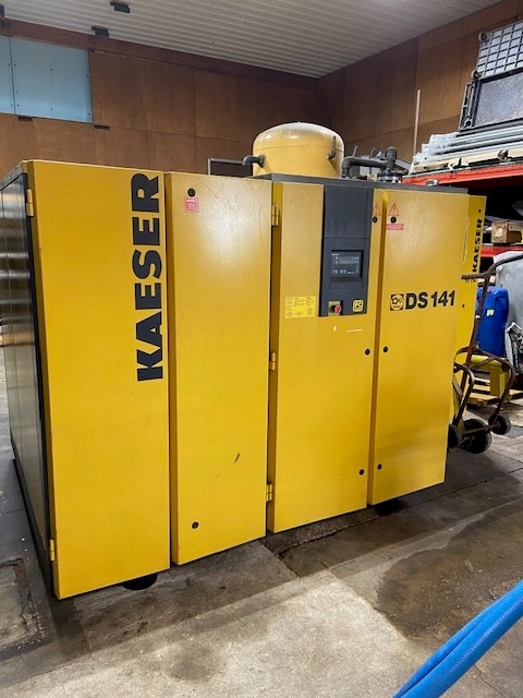 100 HP Kaeser DS 141 Rotary Screw air Compressor, 1999