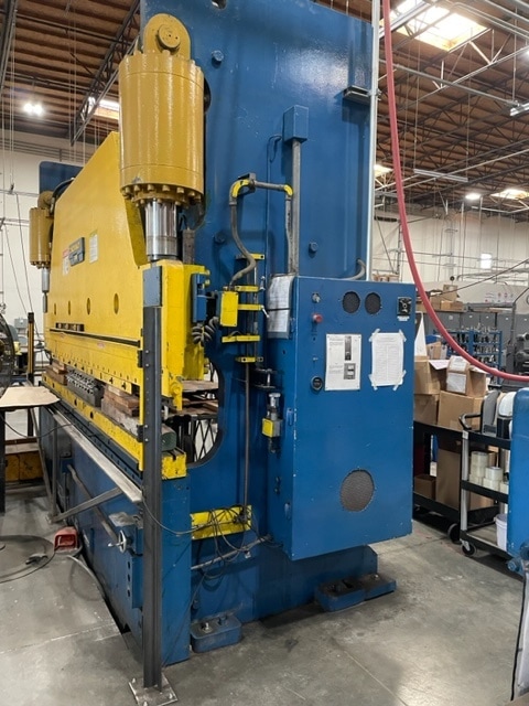 200 Ton x 12’ Cincinnati Hydraulic Press Brake, 1969 - Image 4