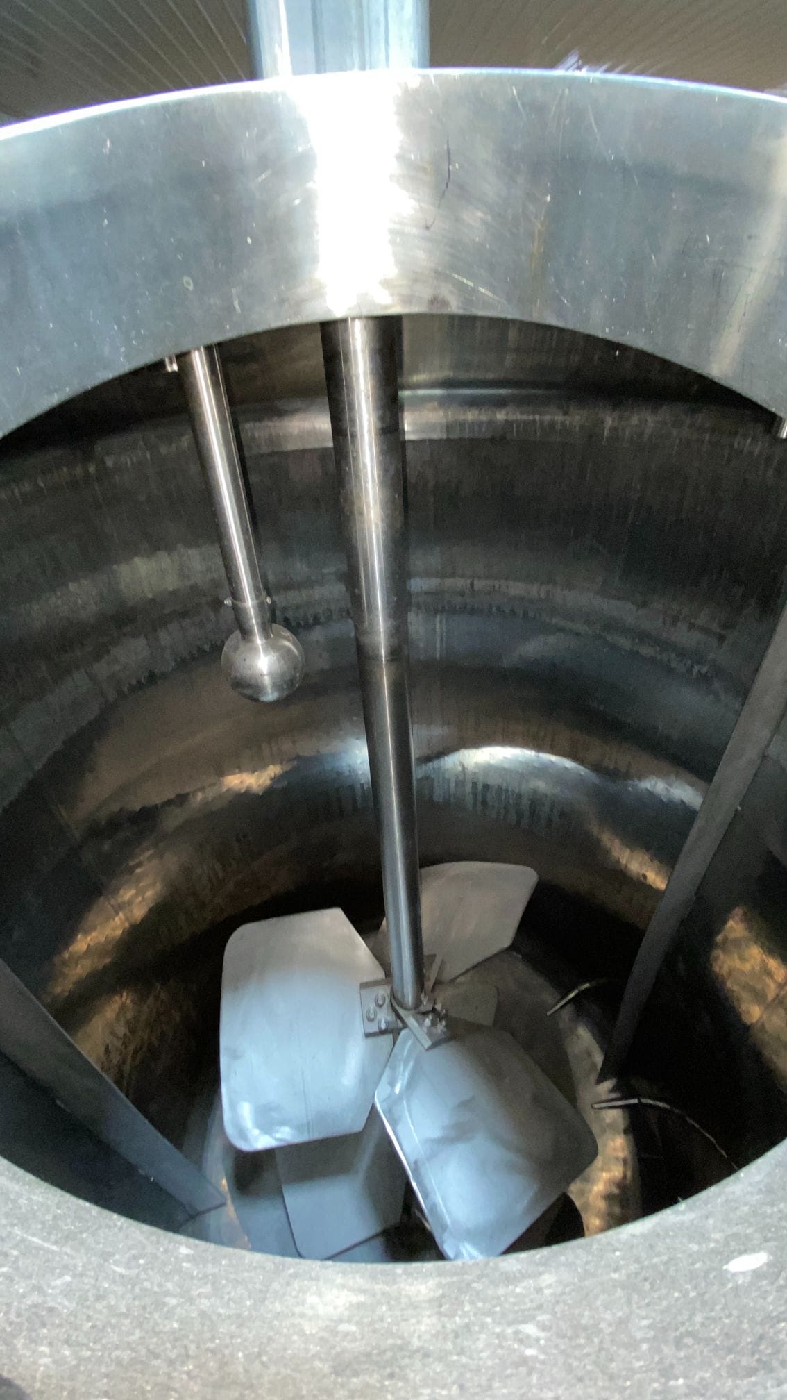 1000 Gallon Jacketed Stainless Steel Mixing Tank, 1995- with Valve for Bottom Outlet - Image 9