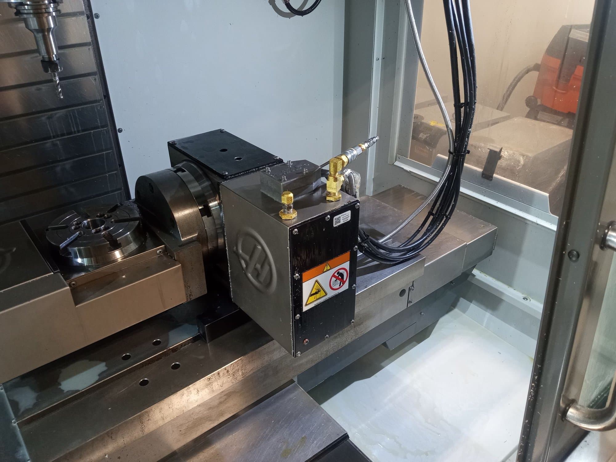 Haas VF-2YT, 2017 - 5 Axis, WIPS, TRT160 - Image 4