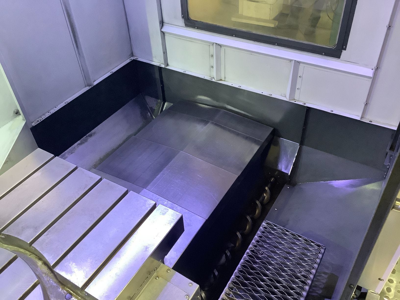 Haas EC-1600 ZT HMC, 2018 - Full 4th Axis Rotary, Probe, 1000 PSI, 10k Spindle, Low Hours - Image 10