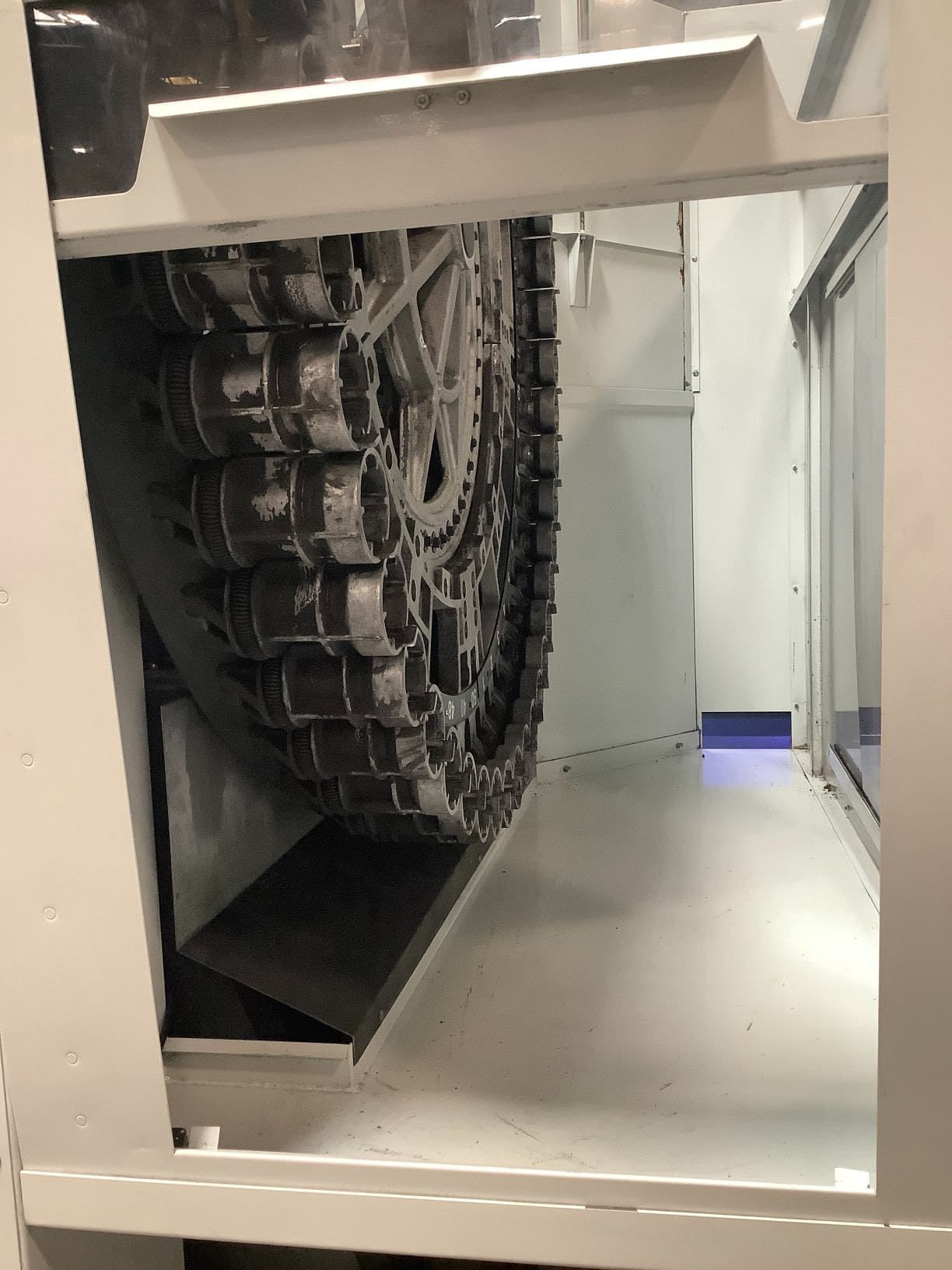 Haas EC-1600 ZT HMC, 2018 - Full 4th Axis Rotary, Probe, 1000 PSI, 10k Spindle, Low Hours - Image 13