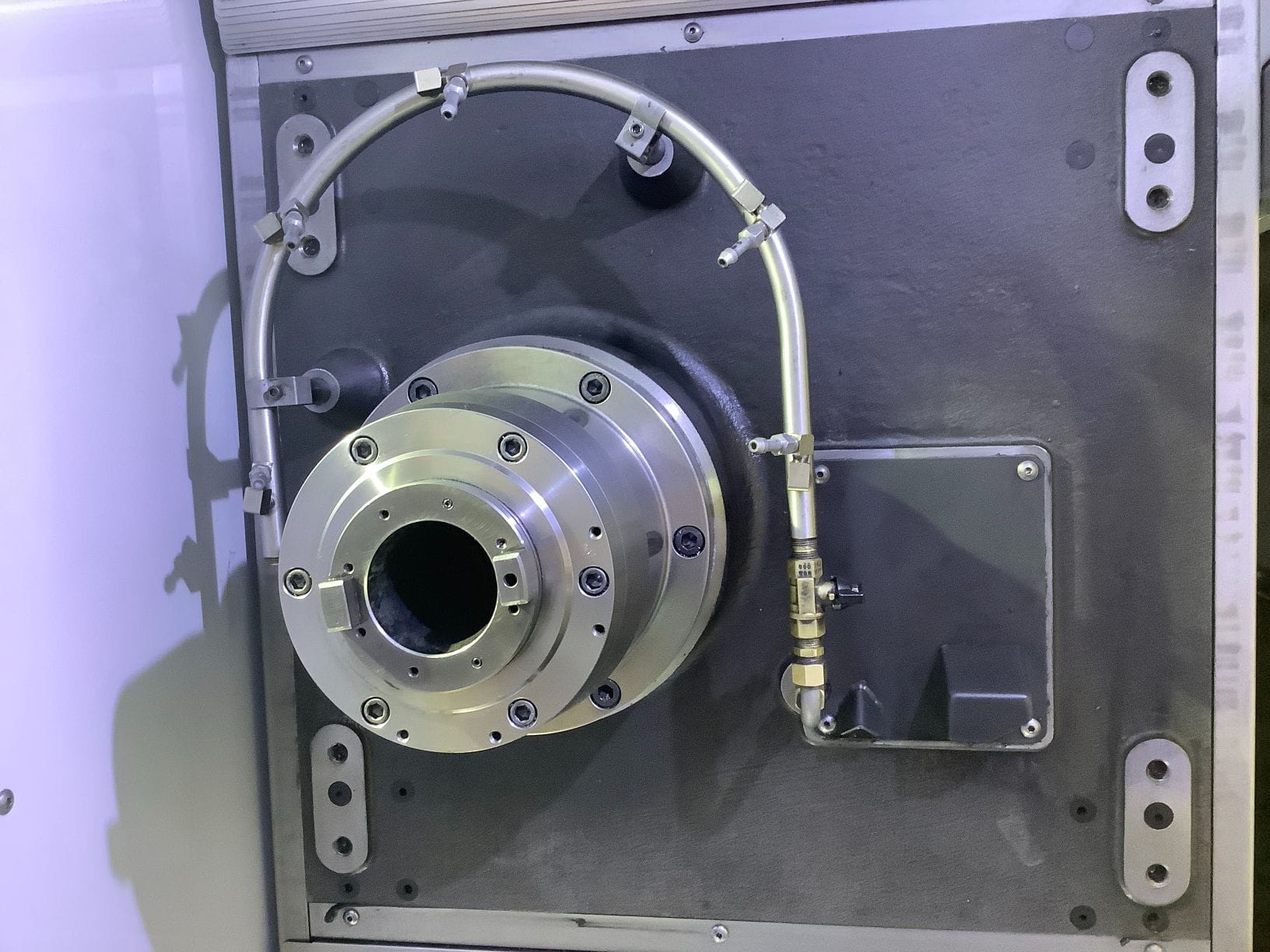 Haas EC-1600 ZT HMC, 2018 - Full 4th Axis Rotary, Probe, 1000 PSI, 10k Spindle, Low Hours - Image 18