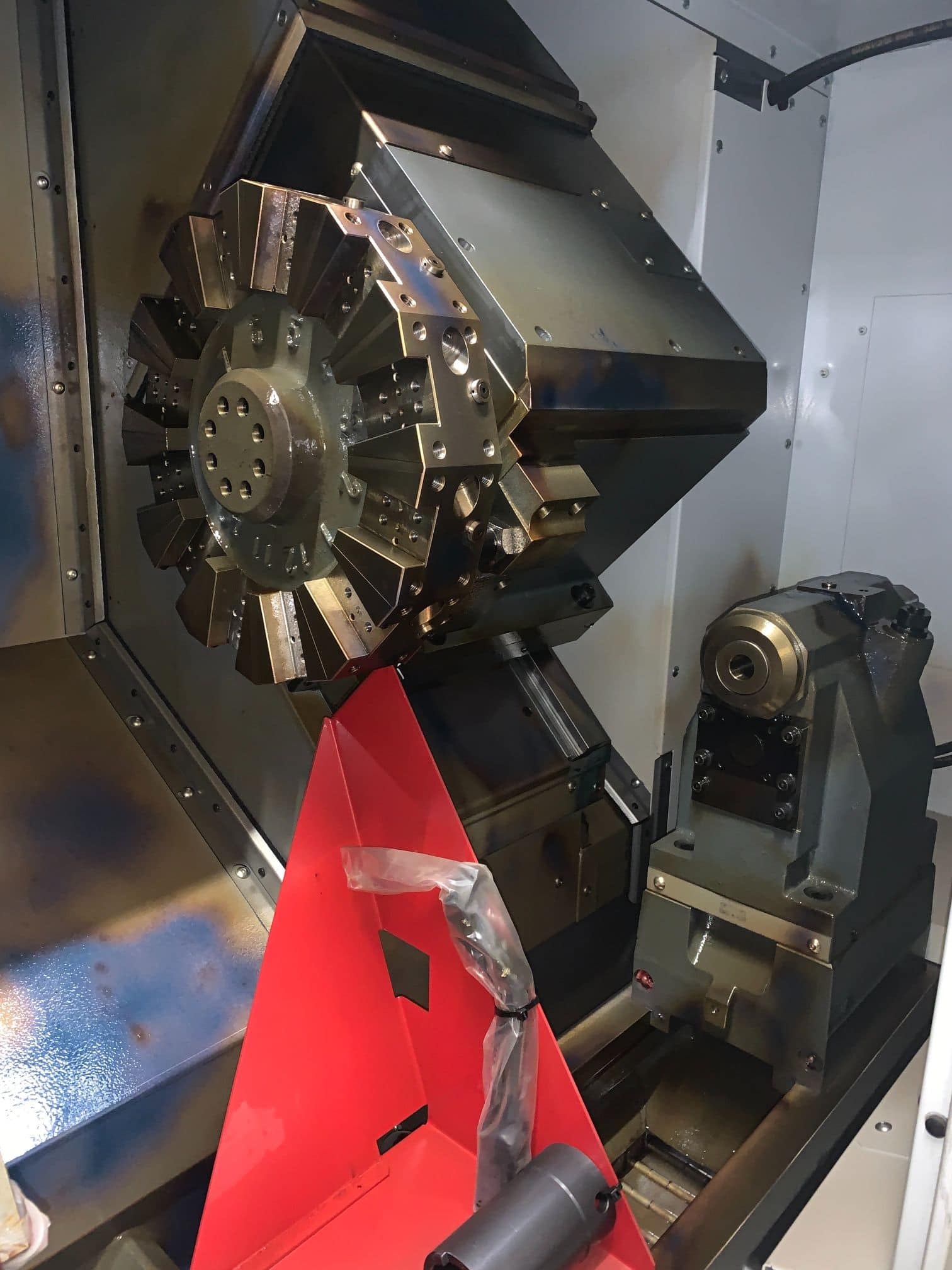 Haas ST-15 CNC Lathe, 2020 - NEW, never powered w/ tailstock and conveyor - Image 10