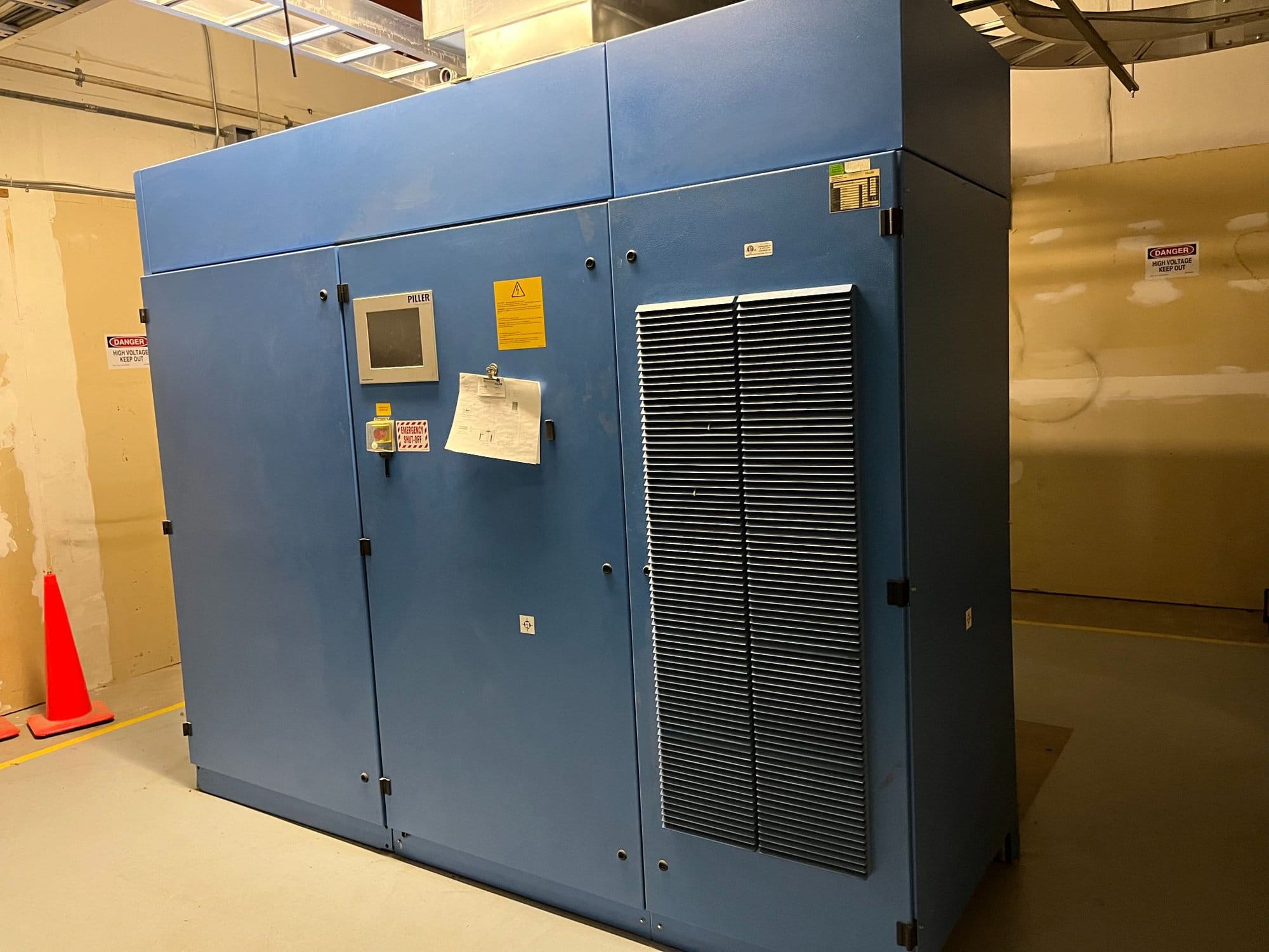 Piller UniBlock R500 Rotary UPS, 2003