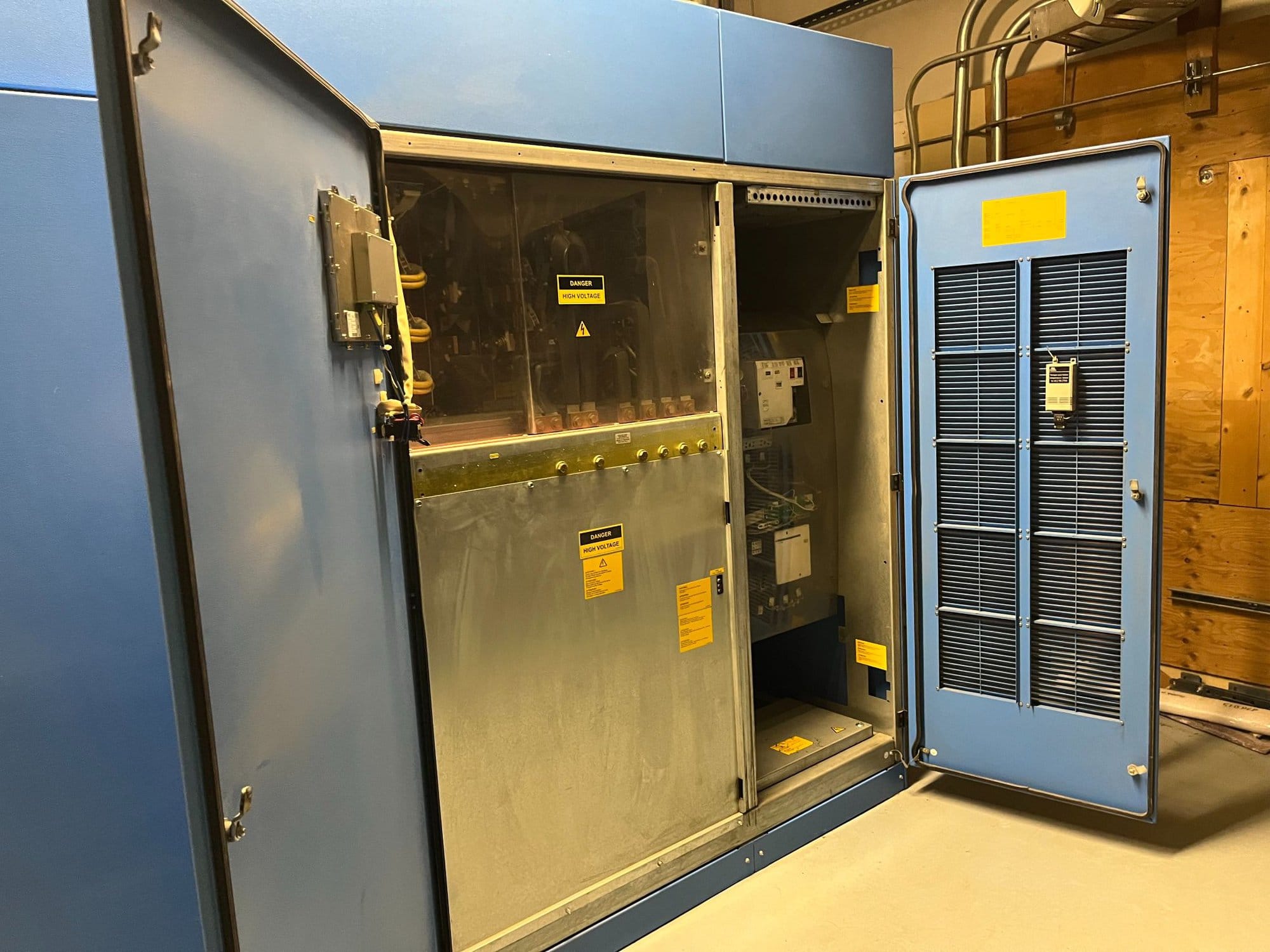Piller UniBlock R500 Rotary UPS, 2003 - Image 3