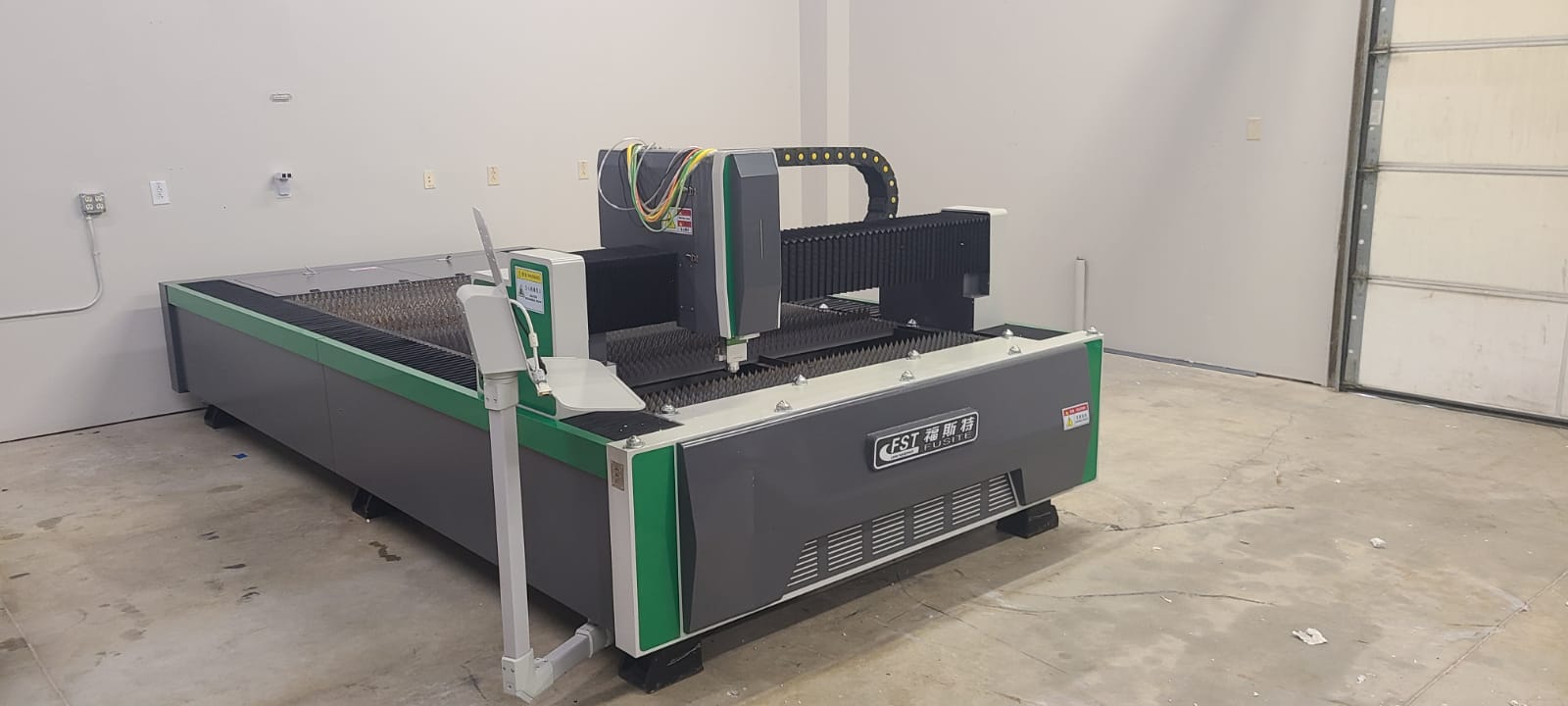 2000 Watt Foster FST-3015 Fiber laser 5'x10', 2021 - Never Used