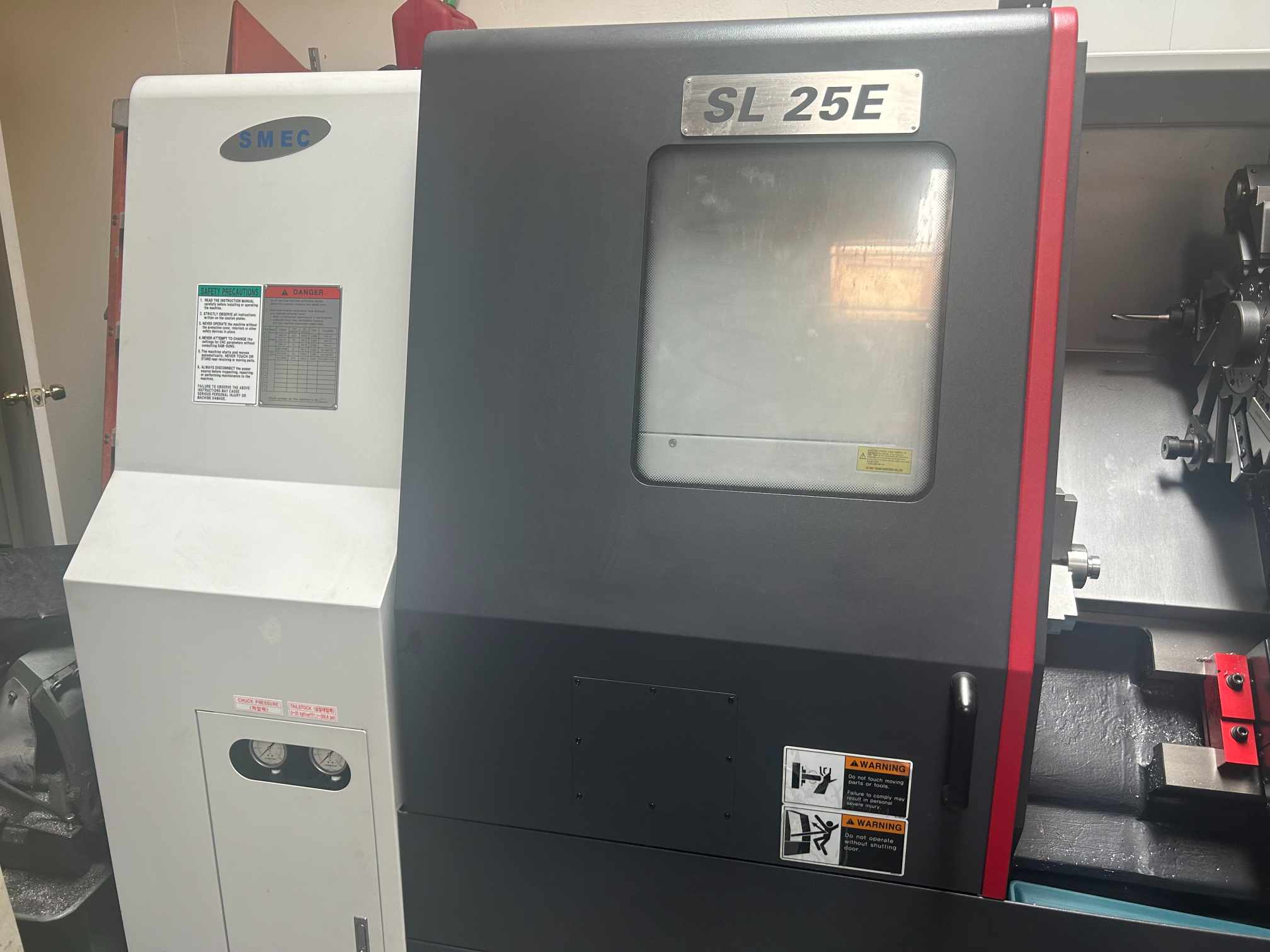 Samsung SL25E CNC Lathe, 2019 - Tailstock, Chip Conveyor, Fanuc Control
