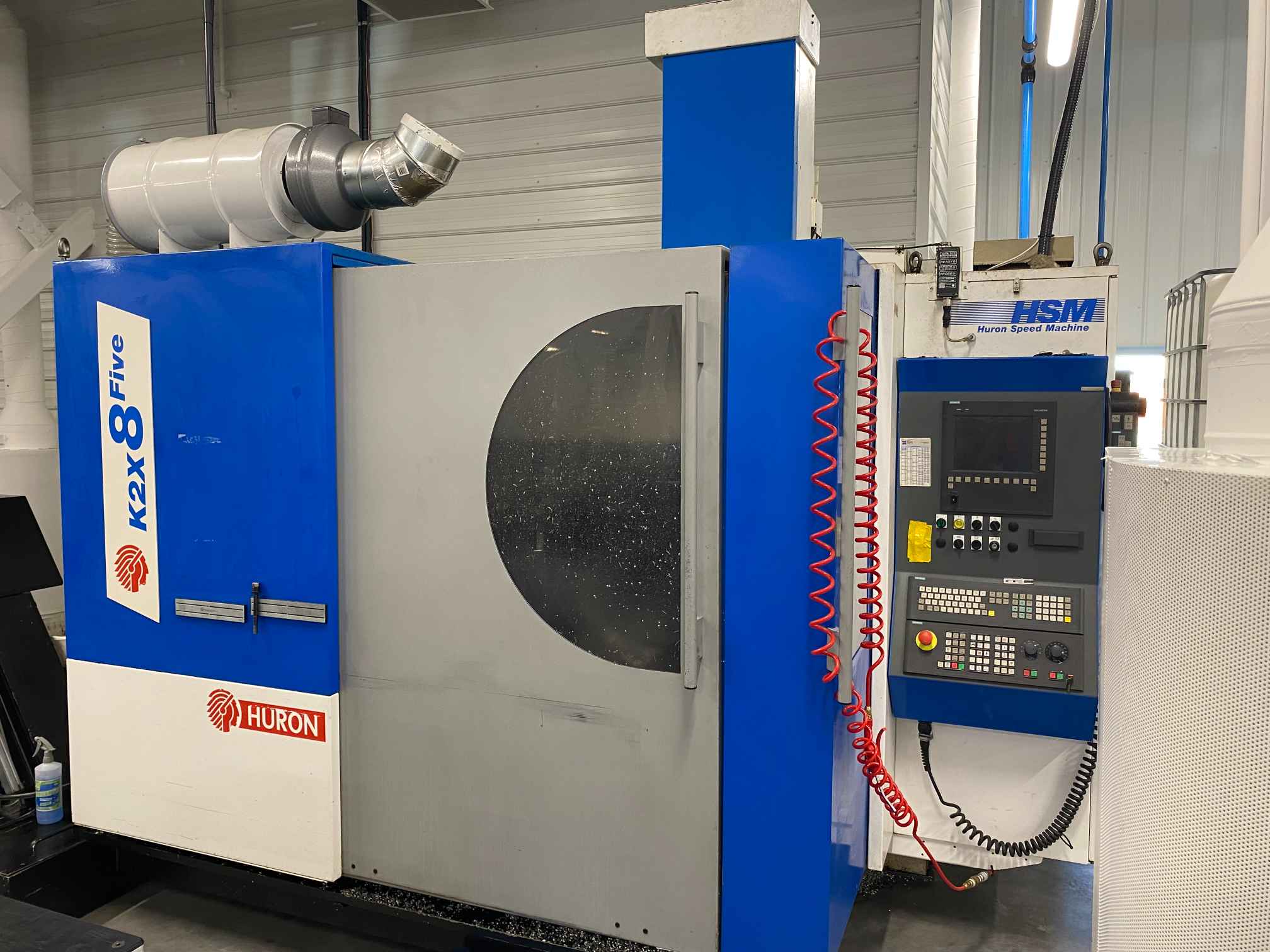 Huron K2X8Five VMC, 2006 - 5-Axis, TSC, Probing, Conveyor, Transformer