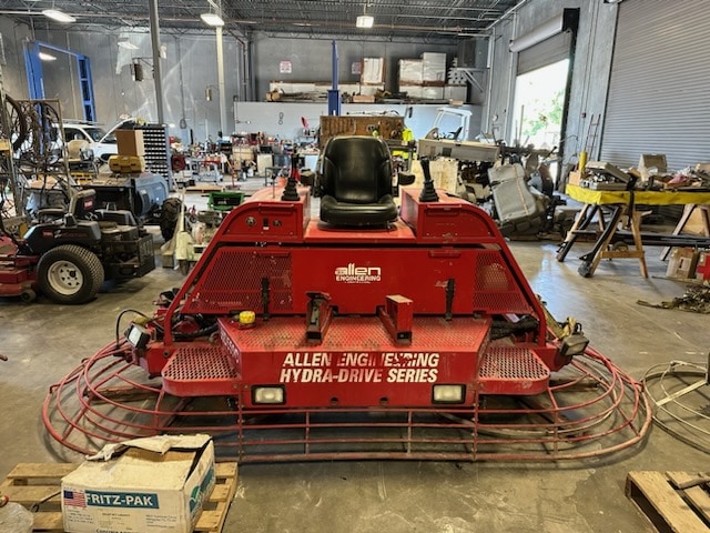 Allen HD550C Concrete Riding Trowel, 2007 - Low Hours