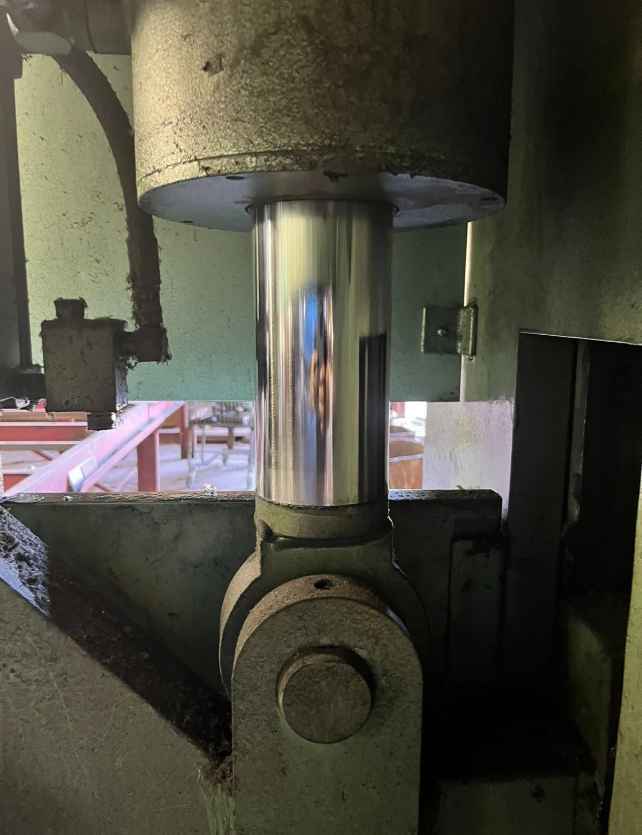 10 X 3/8” Betenbender Hydraulic Shear