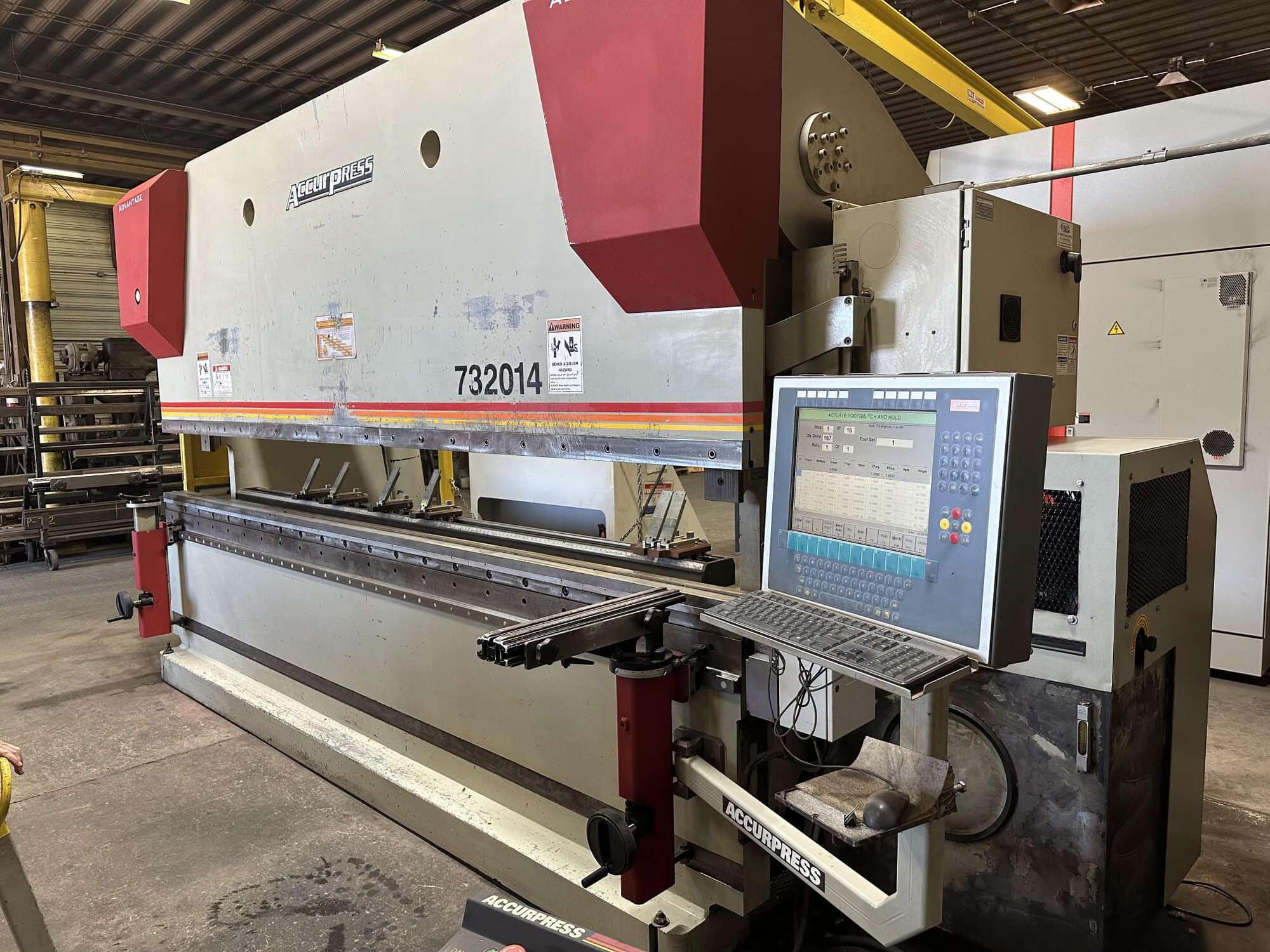 320 Ton x 14' Accurpress Advantage 732014 CNC Press Brake, 2008 - ETS-3000 Control, 2 Axis Back Gauge - Image 2