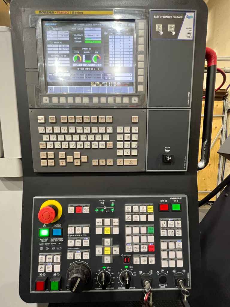 Doosan Lynx 2100A CNC Lathe, 2019 - 300 PSI, LNS Bar Feeder, Tooling Included - Image 20