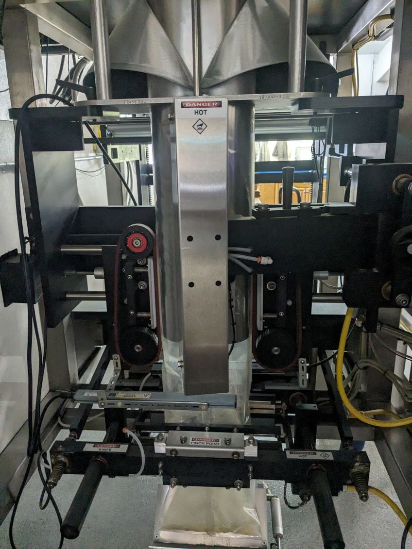 Matrix Packaging Pro Series 201318R Vertical Form-Fill-Seal Machine, 2008 - Image 4