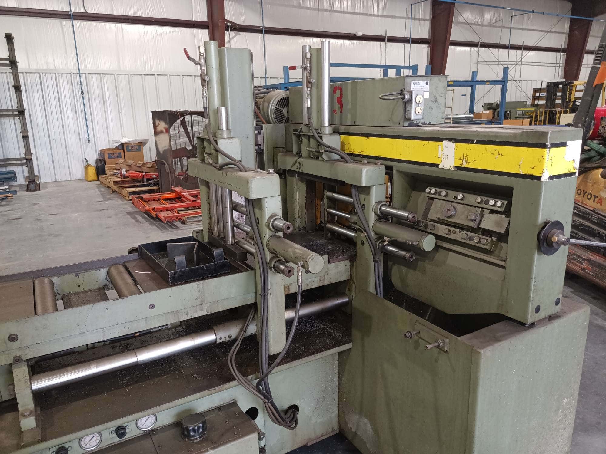 12" X 12" Hyd-Mech H-12A Horizontal Band Saw, 1999 - Image 4