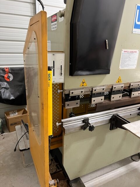 44 Ton X 6' US Industrial Machinery USHB44-6 Hydraulic Press Brake, 2014 - Tooling included - Image 2