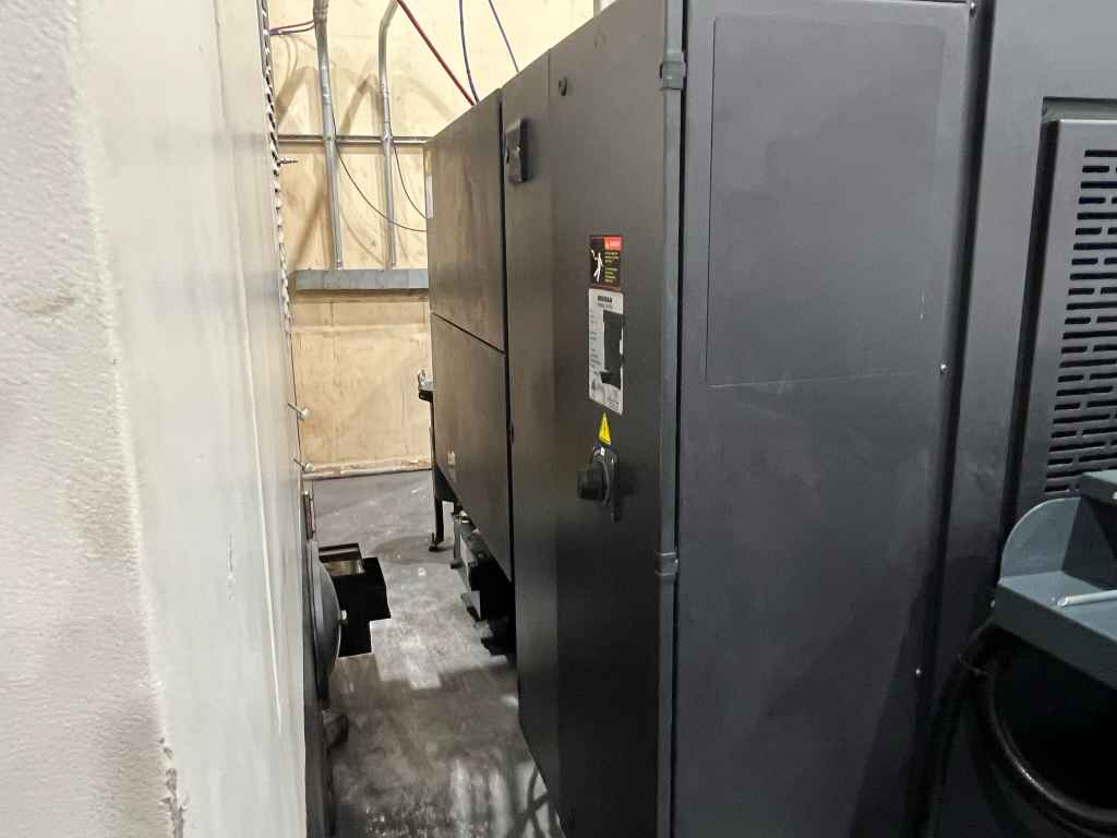 Doosan Lynx 2100A CNC Lathe, 2019 - 300 PSI, LNS Bar Feeder, Tooling Included - Image 6