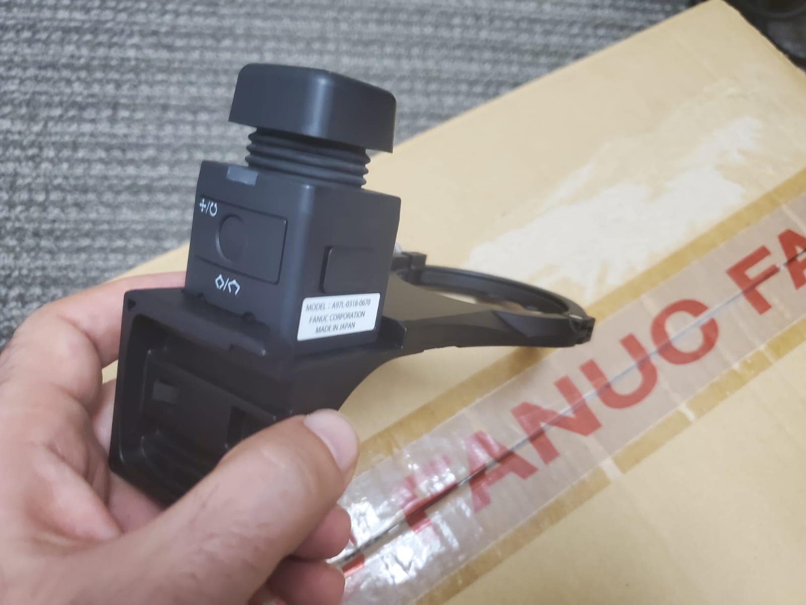 Fanuc CR-7iA 6-Axis Collaborative Robot, 2019 - Never Used, R30iB+ Controller - Image 8